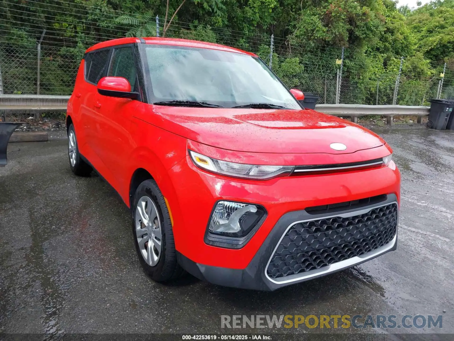 1 Photograph of a damaged car KNDJ23AU3L7002094 KIA SOUL 2020
