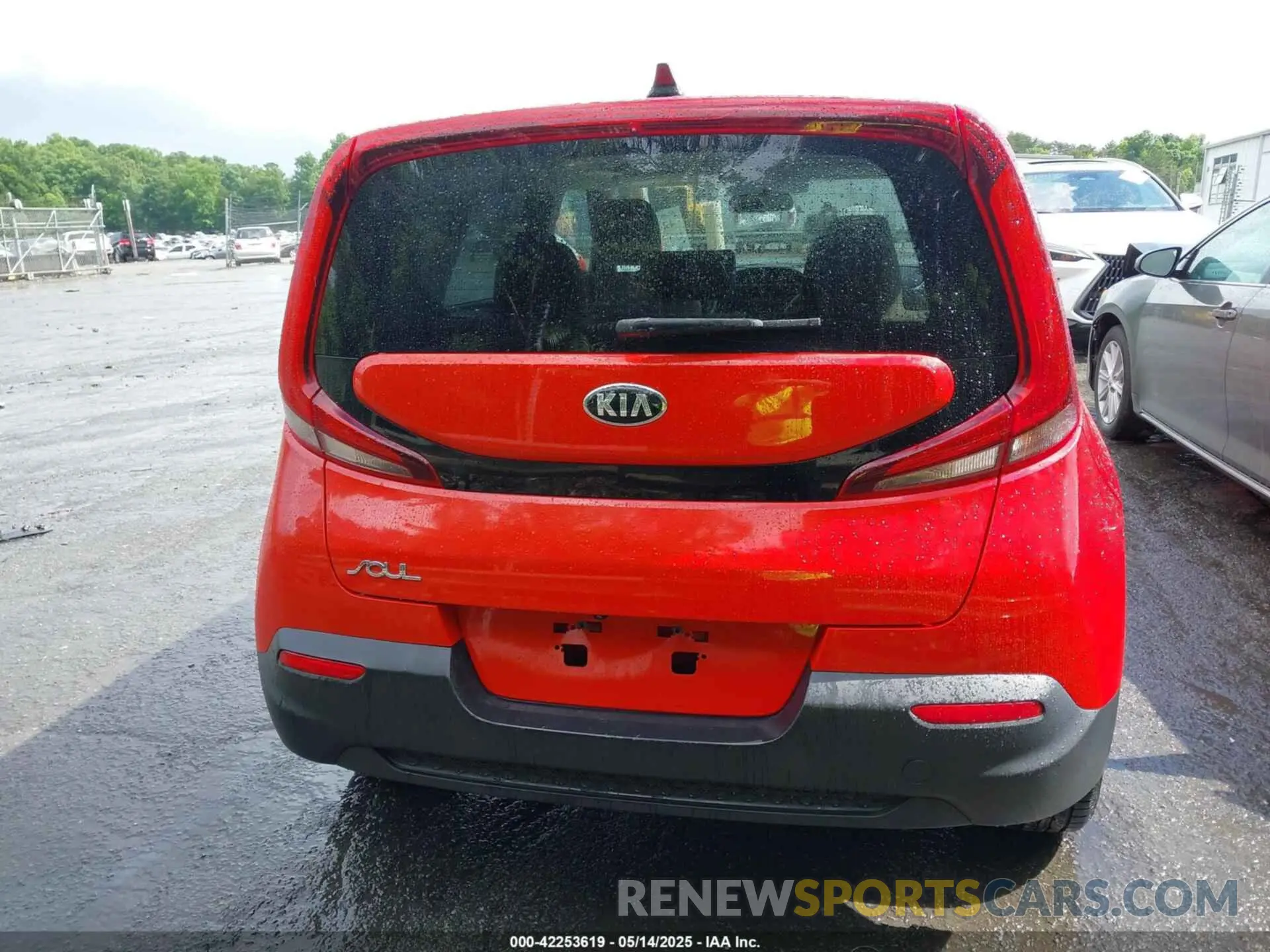16 Photograph of a damaged car KNDJ23AU3L7002094 KIA SOUL 2020