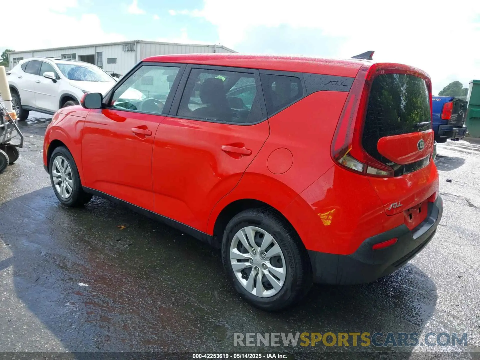3 Photograph of a damaged car KNDJ23AU3L7002094 KIA SOUL 2020