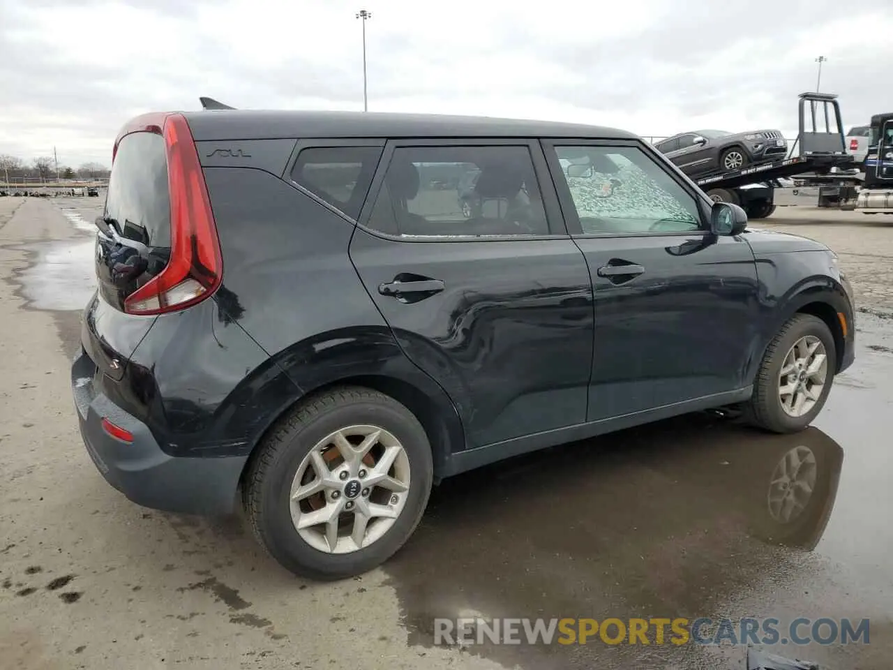 3 Photograph of a damaged car KNDJ23AU3L7014763 KIA SOUL 2020