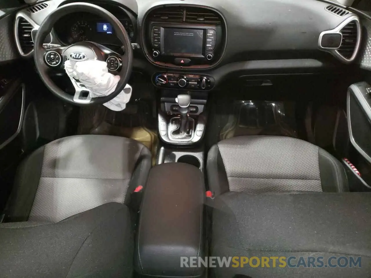 8 Photograph of a damaged car KNDJ23AU3L7067768 KIA SOUL 2020