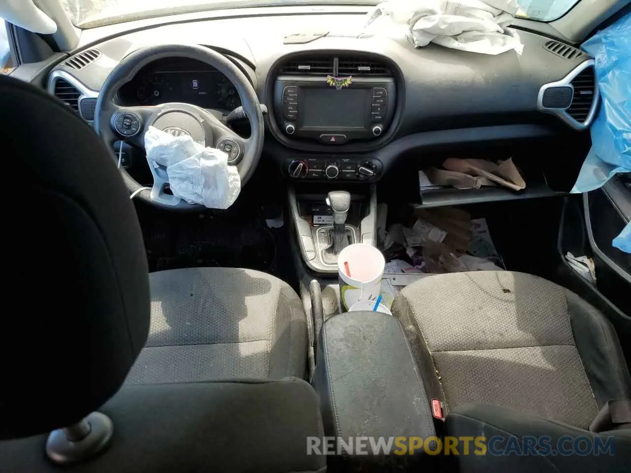 8 Photograph of a damaged car KNDJ23AU3L7067818 KIA SOUL 2020