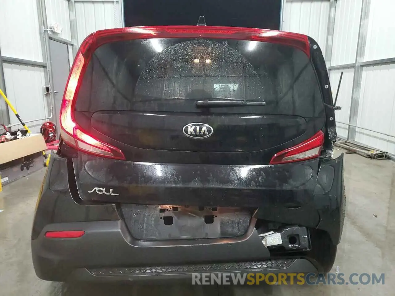 6 Photograph of a damaged car KNDJ23AU3L7091665 KIA SOUL 2020