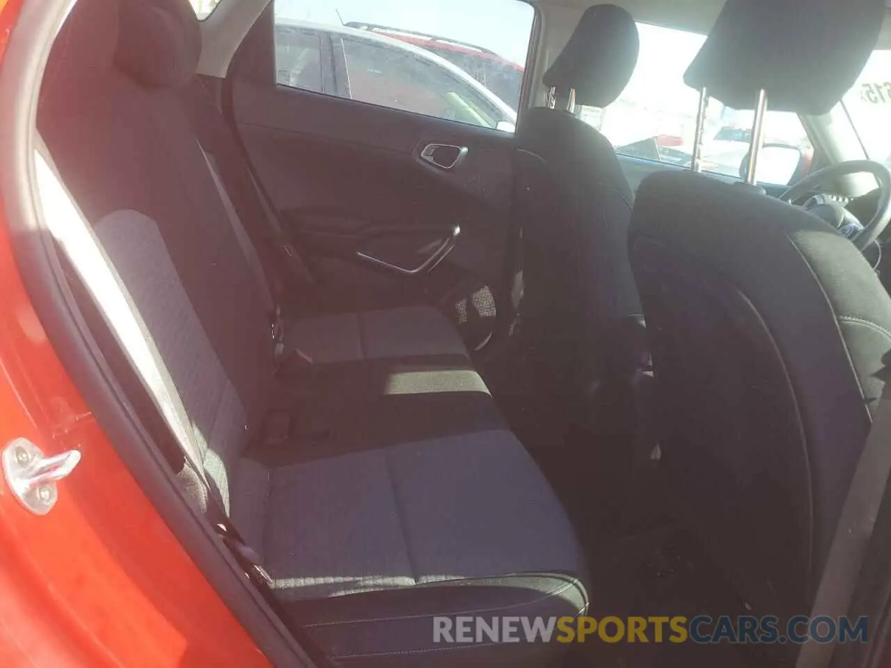 11 Photograph of a damaged car KNDJ23AU3L7703623 KIA SOUL 2020