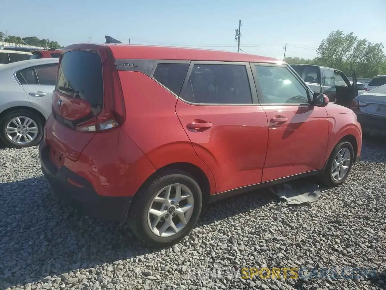 3 Photograph of a damaged car KNDJ23AU3L7703623 KIA SOUL 2020
