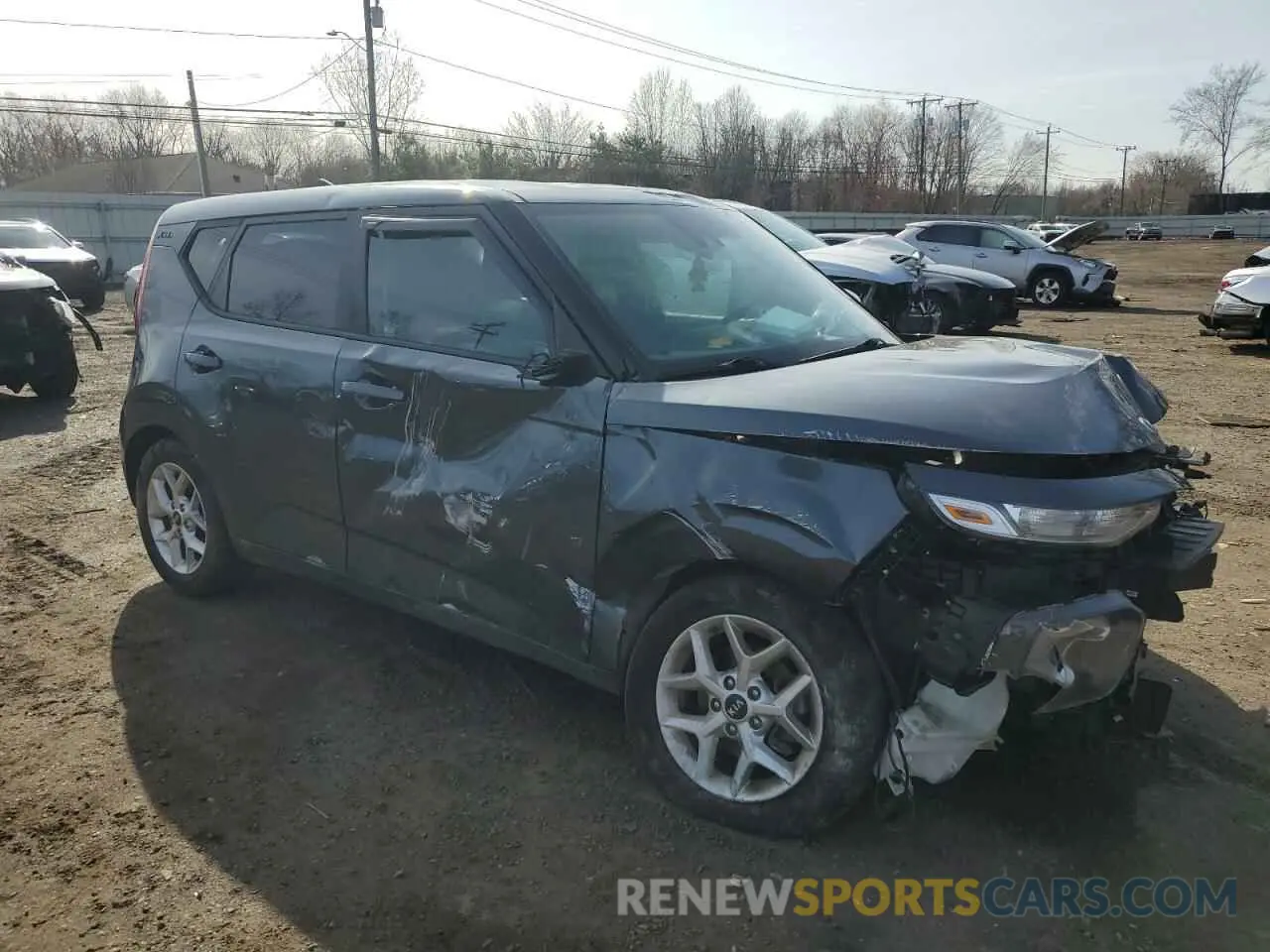 4 Photograph of a damaged car KNDJ23AU4L7003965 KIA SOUL 2020