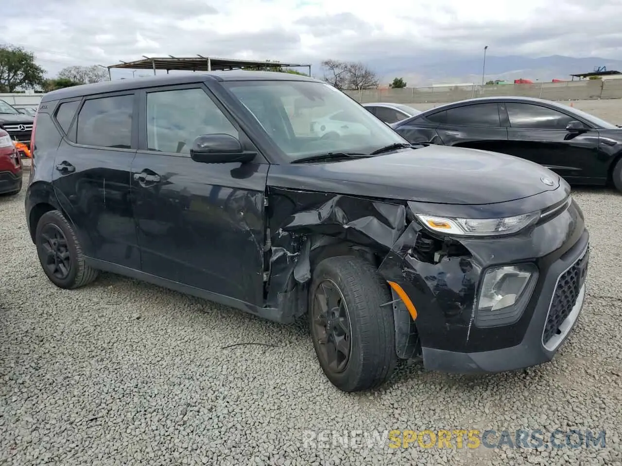 4 Фотография поврежденного автомобиля KNDJ23AU4L7013296 KIA SOUL 2020
