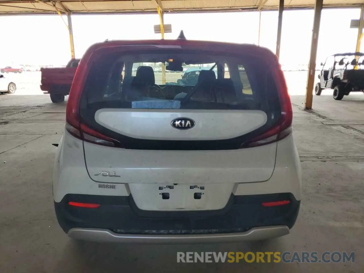 6 Photograph of a damaged car KNDJ23AU4L7013489 KIA SOUL 2020