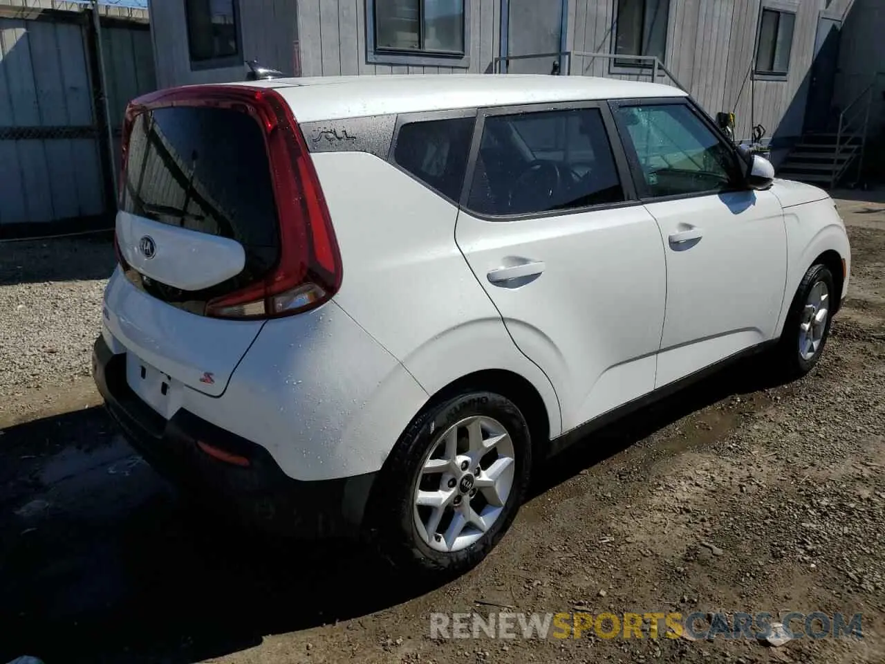 3 Photograph of a damaged car KNDJ23AU4L7062031 KIA SOUL 2020