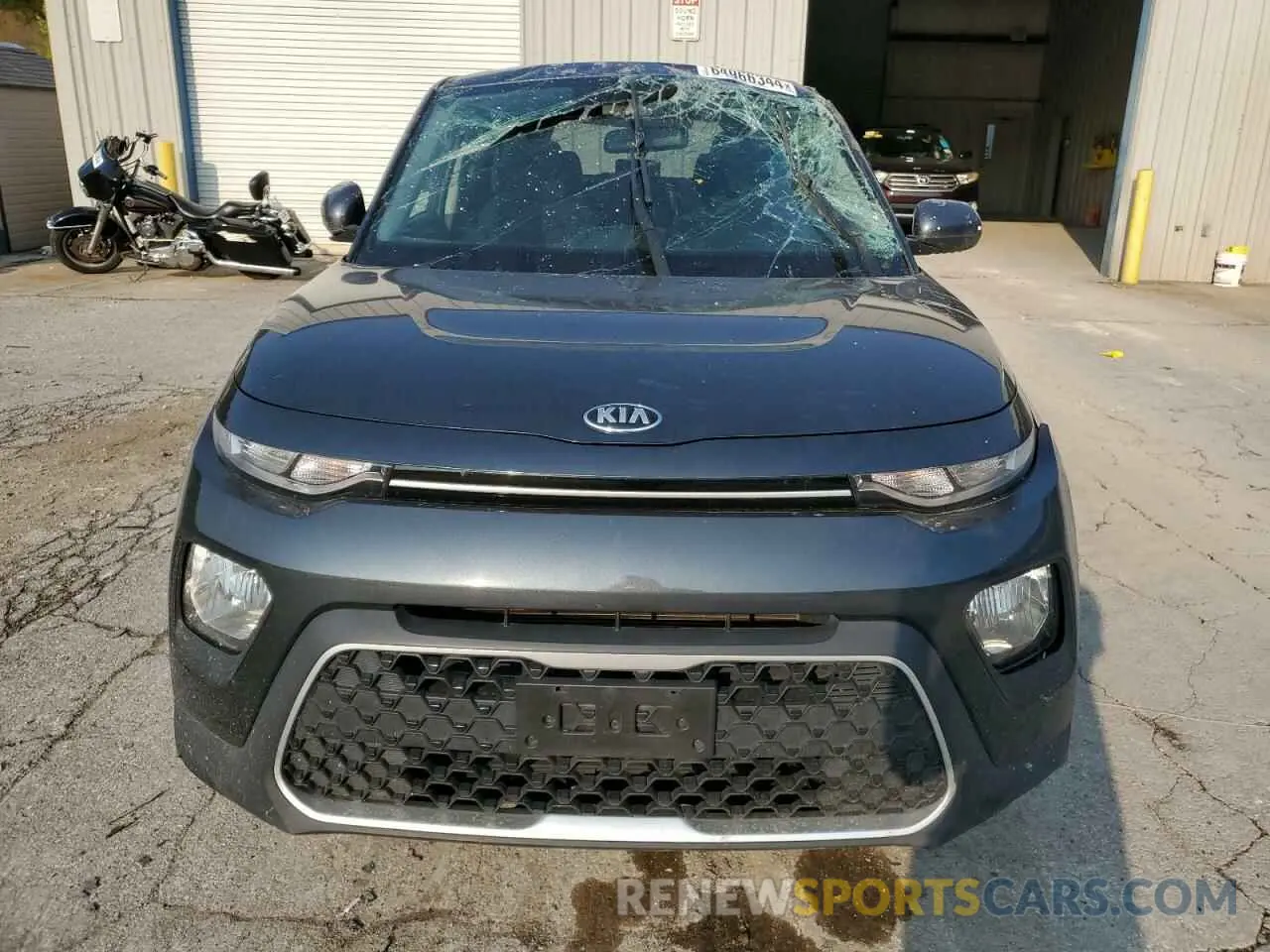 5 Photograph of a damaged car KNDJ23AU4L7103225 KIA SOUL 2020