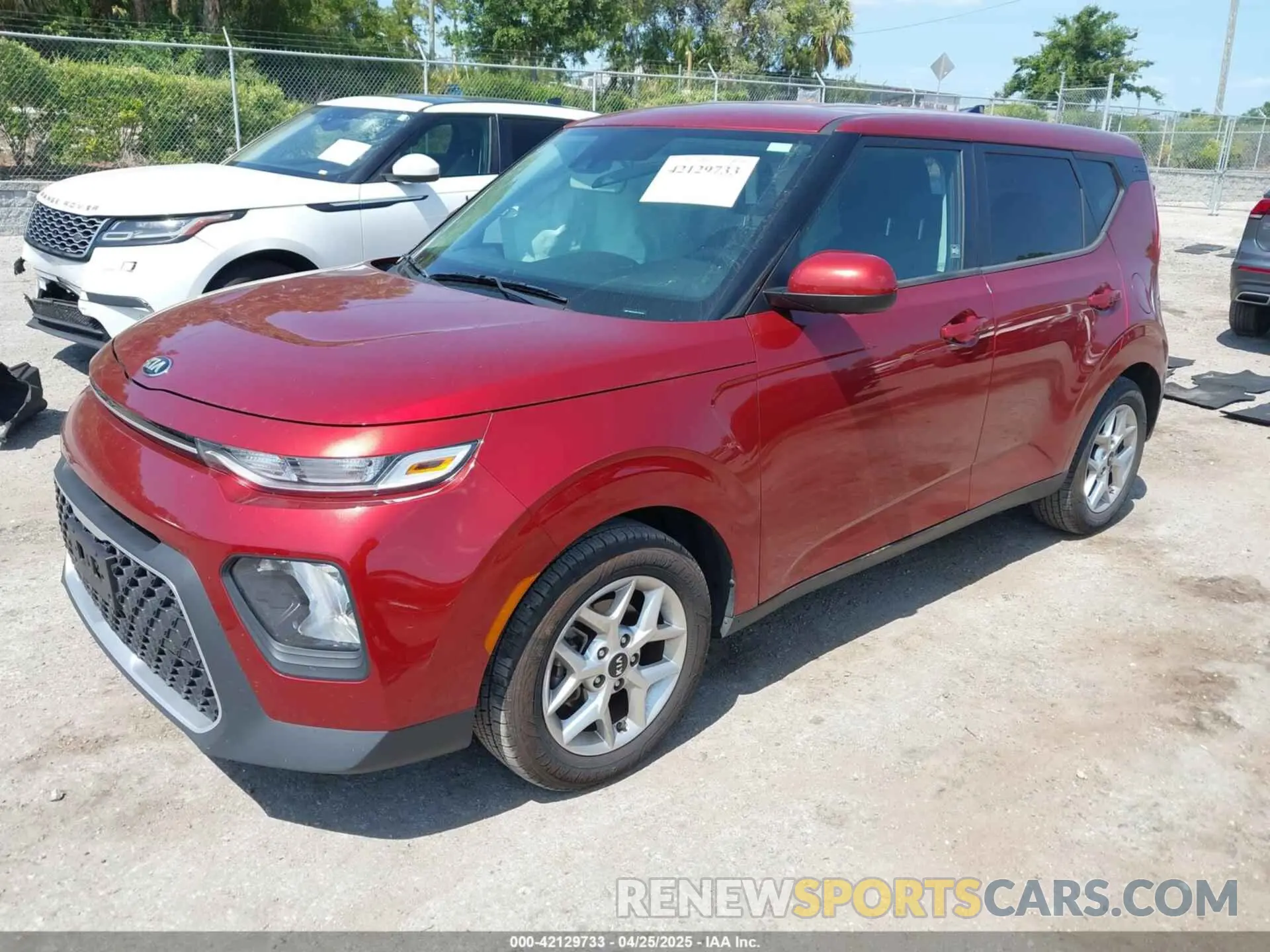 2 Фотография поврежденного автомобиля KNDJ23AU4L7122759 KIA SOUL 2020