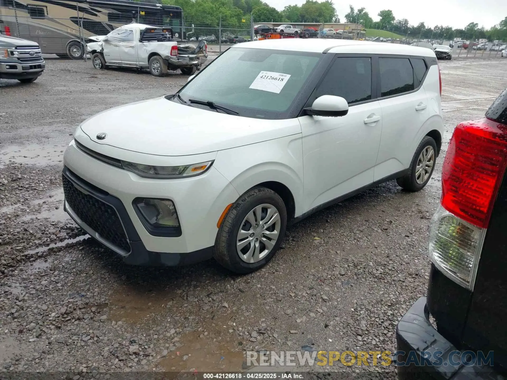 2 Photograph of a damaged car KNDJ23AU4L7708099 KIA SOUL 2020
