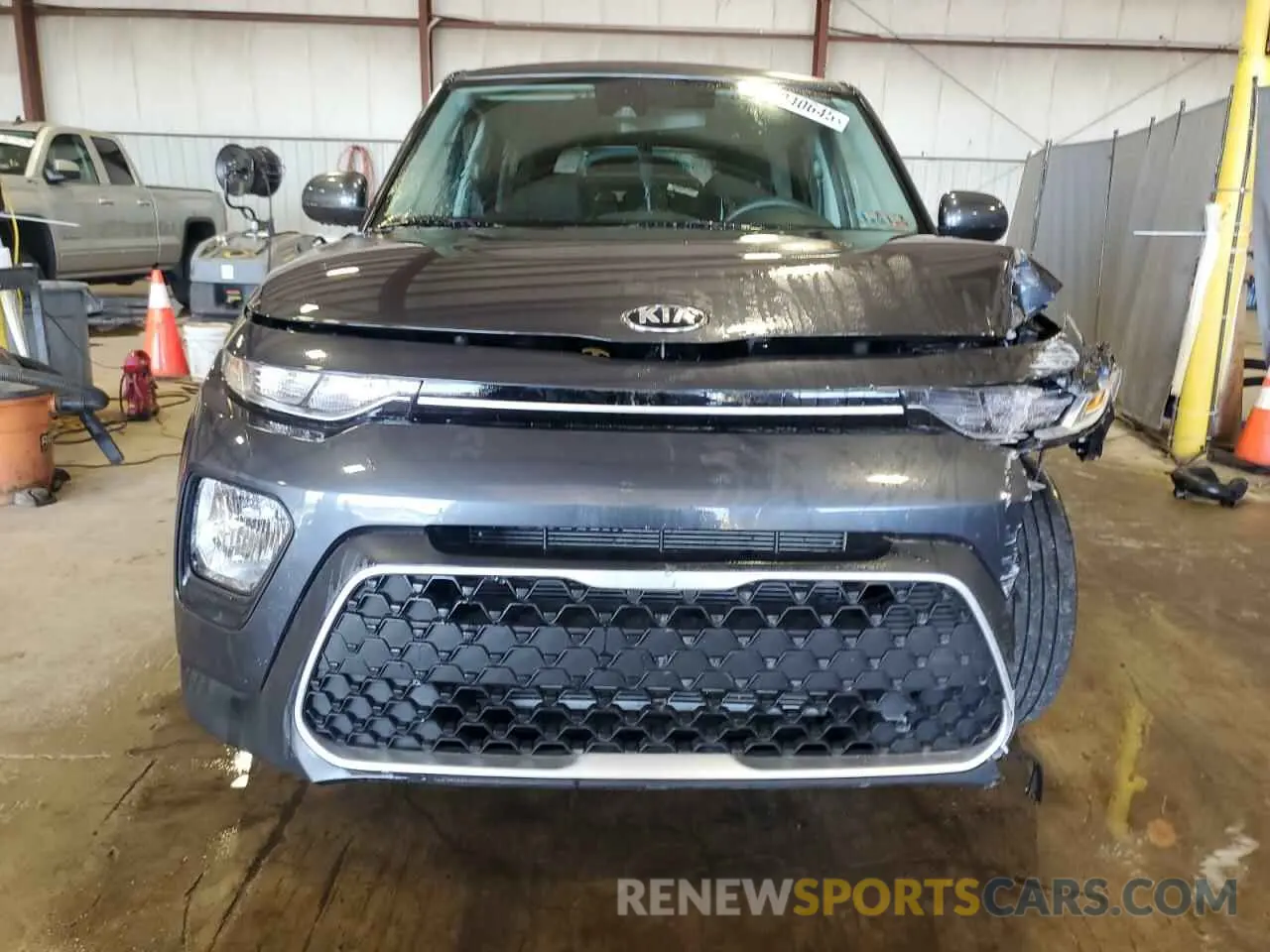 5 Photograph of a damaged car KNDJ23AU4L7731155 KIA SOUL 2020