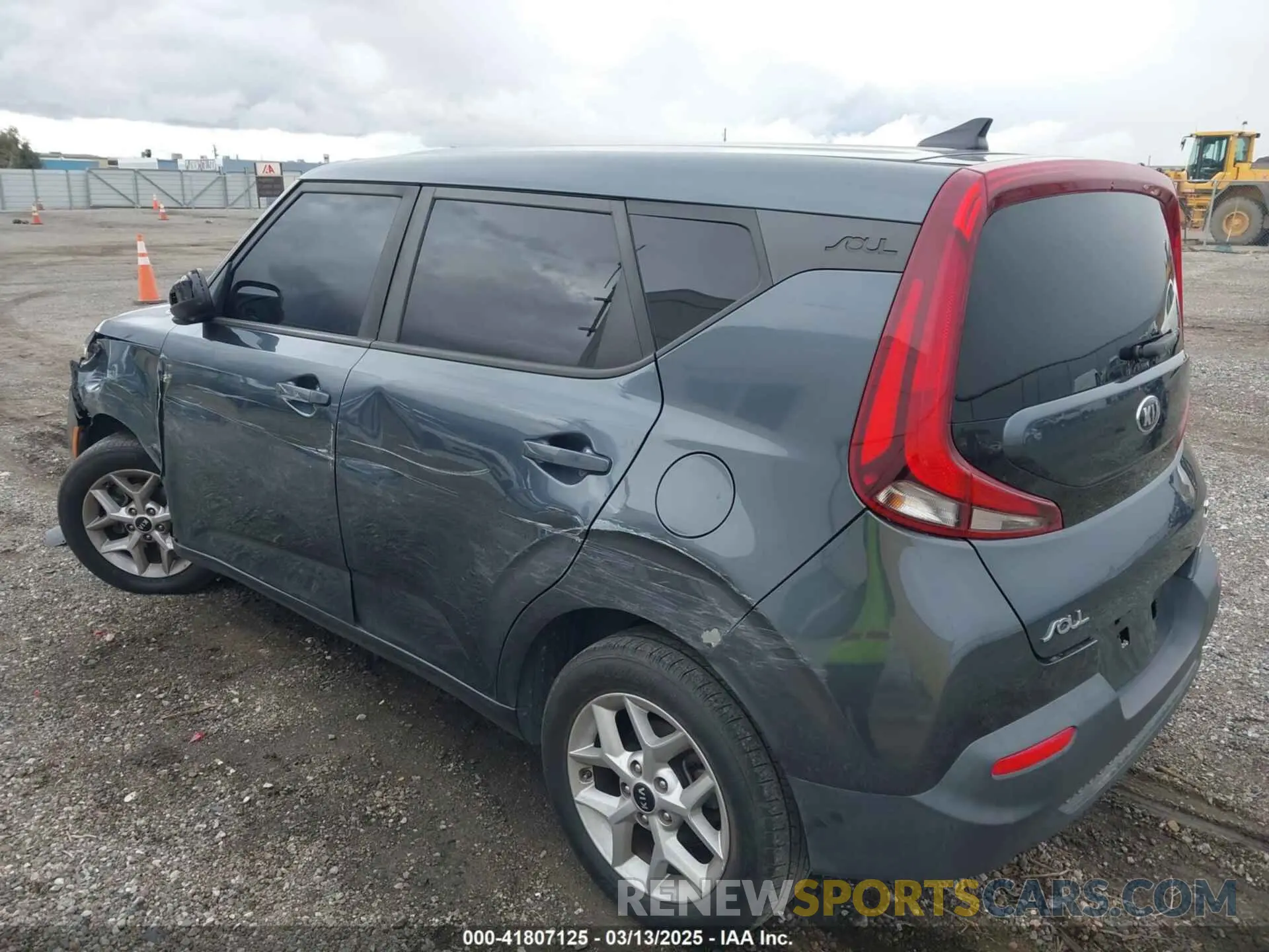3 Photograph of a damaged car KNDJ23AU5L7053547 KIA SOUL 2020
