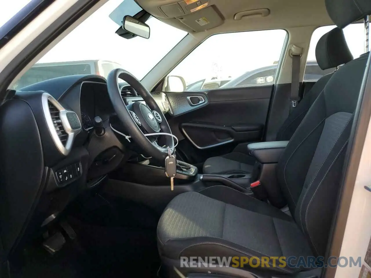 7 Photograph of a damaged car KNDJ23AU5L7067397 KIA SOUL 2020