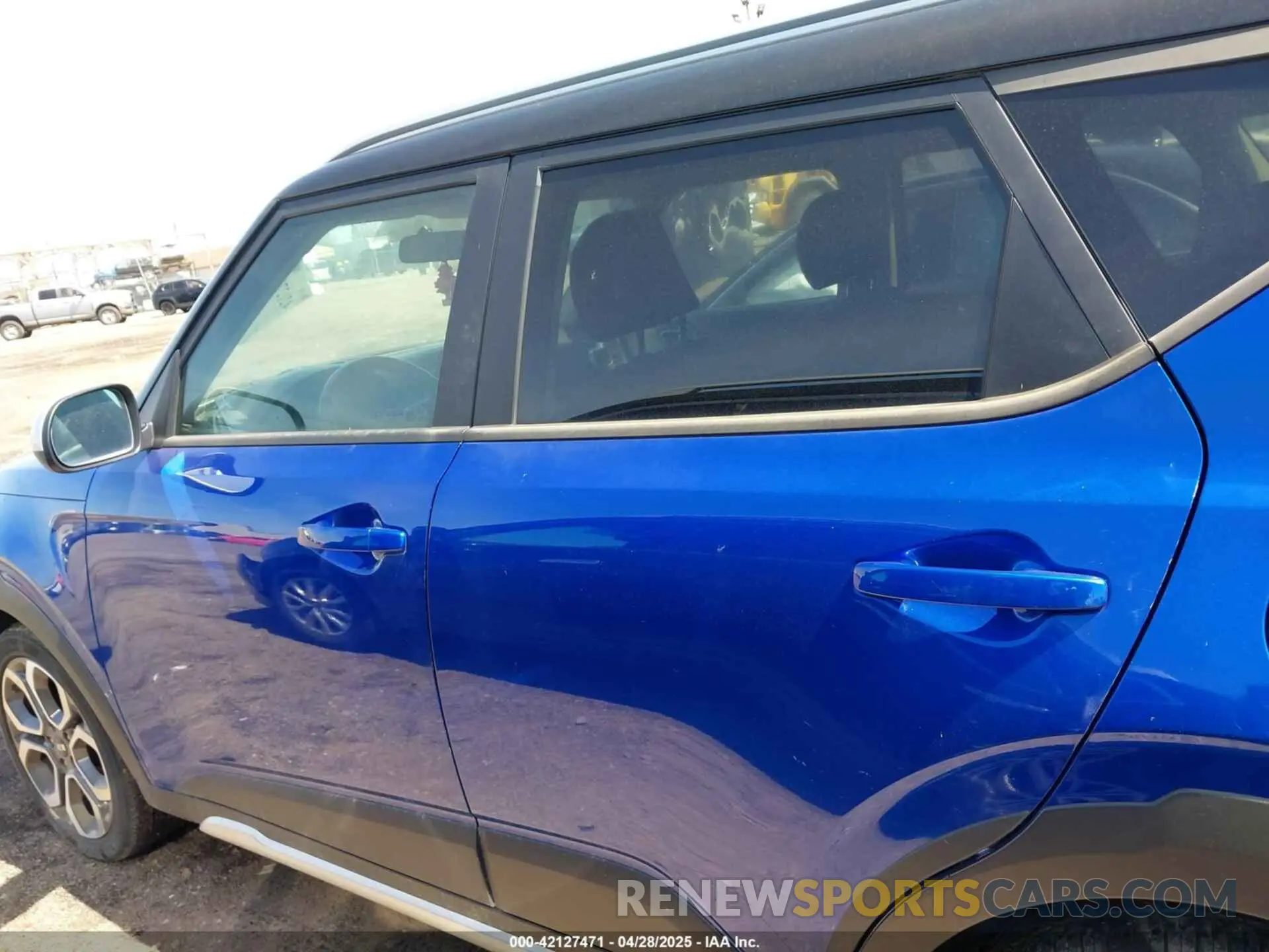 14 Photograph of a damaged car KNDJ23AU5L7070302 KIA SOUL 2020