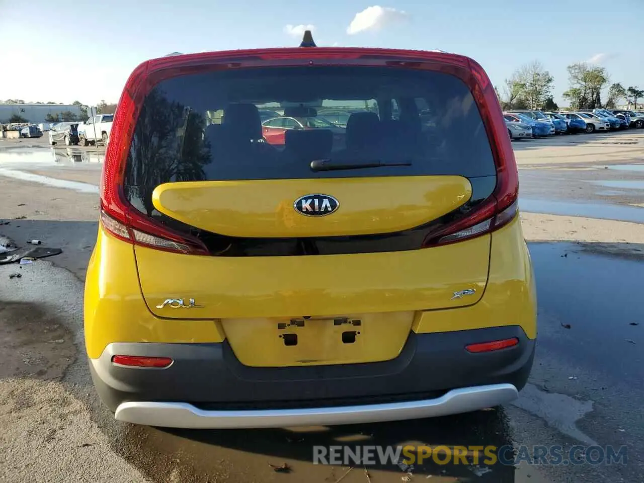 6 Photograph of a damaged car KNDJ23AU5L7089562 KIA SOUL 2020