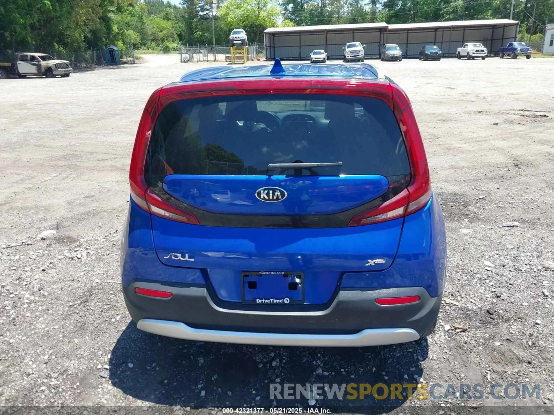 16 Photograph of a damaged car KNDJ23AU5L7109485 KIA SOUL 2020