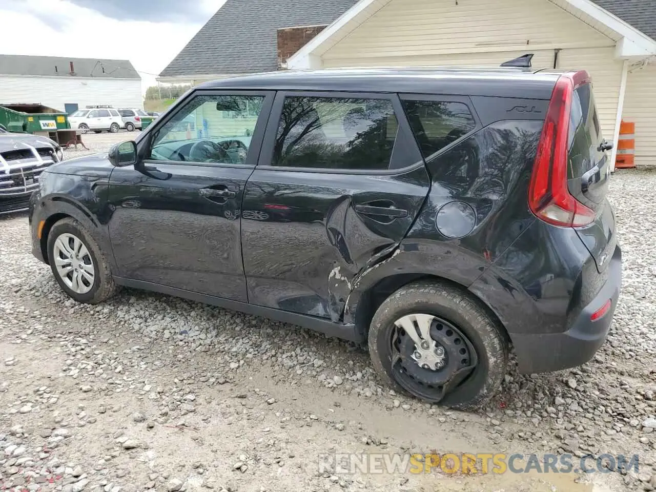 2 Photograph of a damaged car KNDJ23AU5L7705485 KIA SOUL 2020