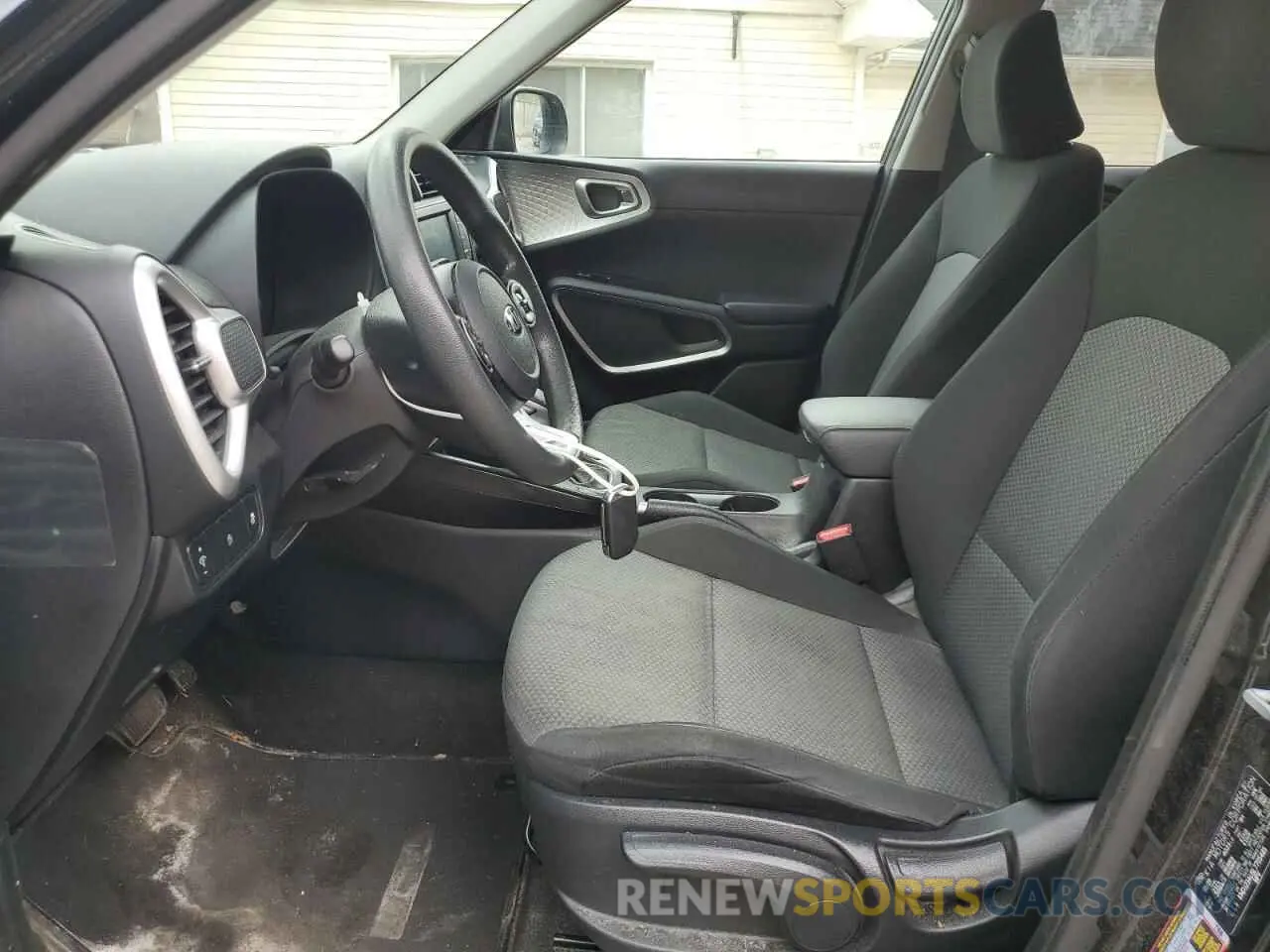 7 Photograph of a damaged car KNDJ23AU5L7705485 KIA SOUL 2020
