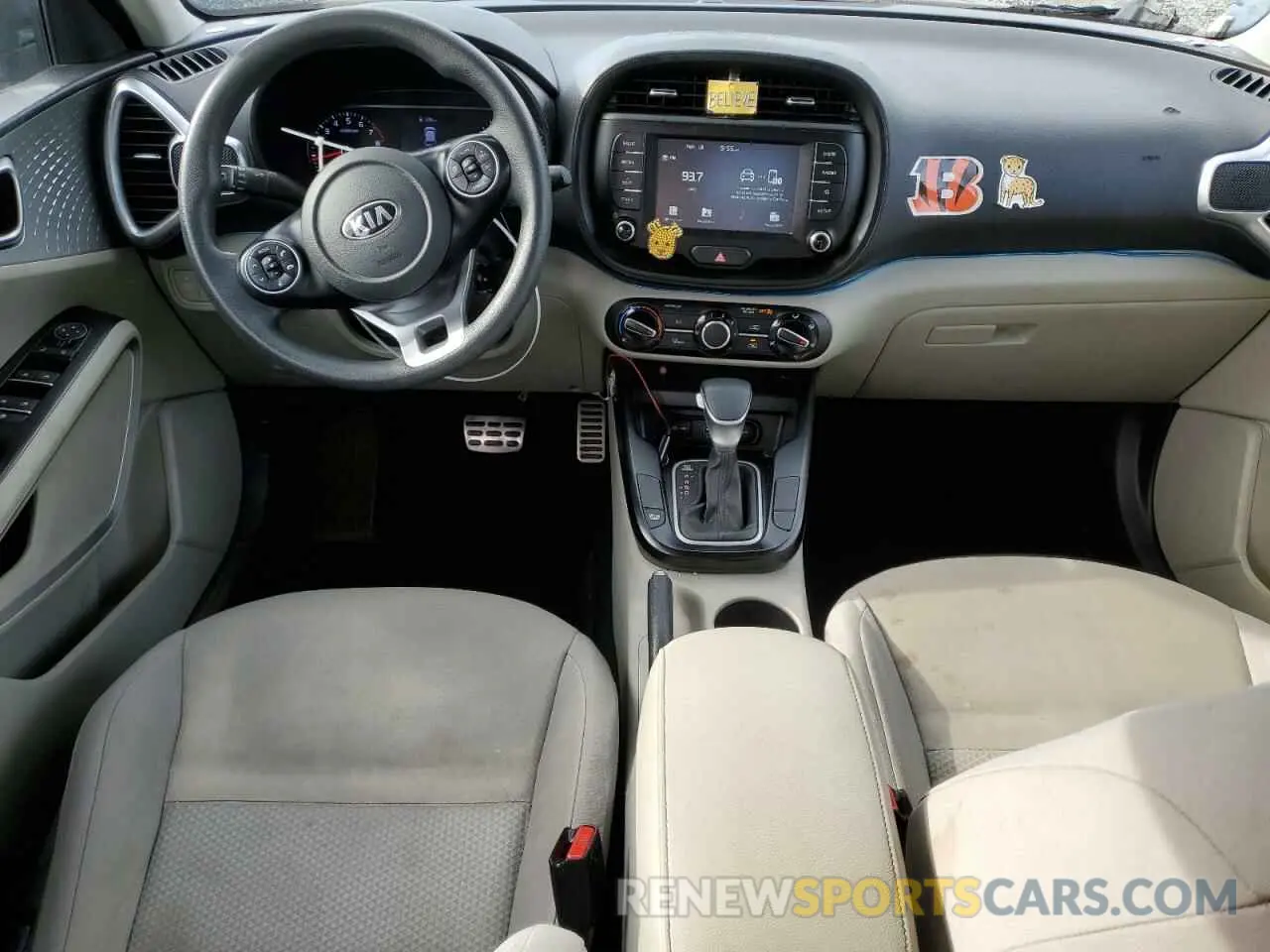 8 Фотография поврежденного автомобиля KNDJ23AU5L7713134 KIA SOUL 2020