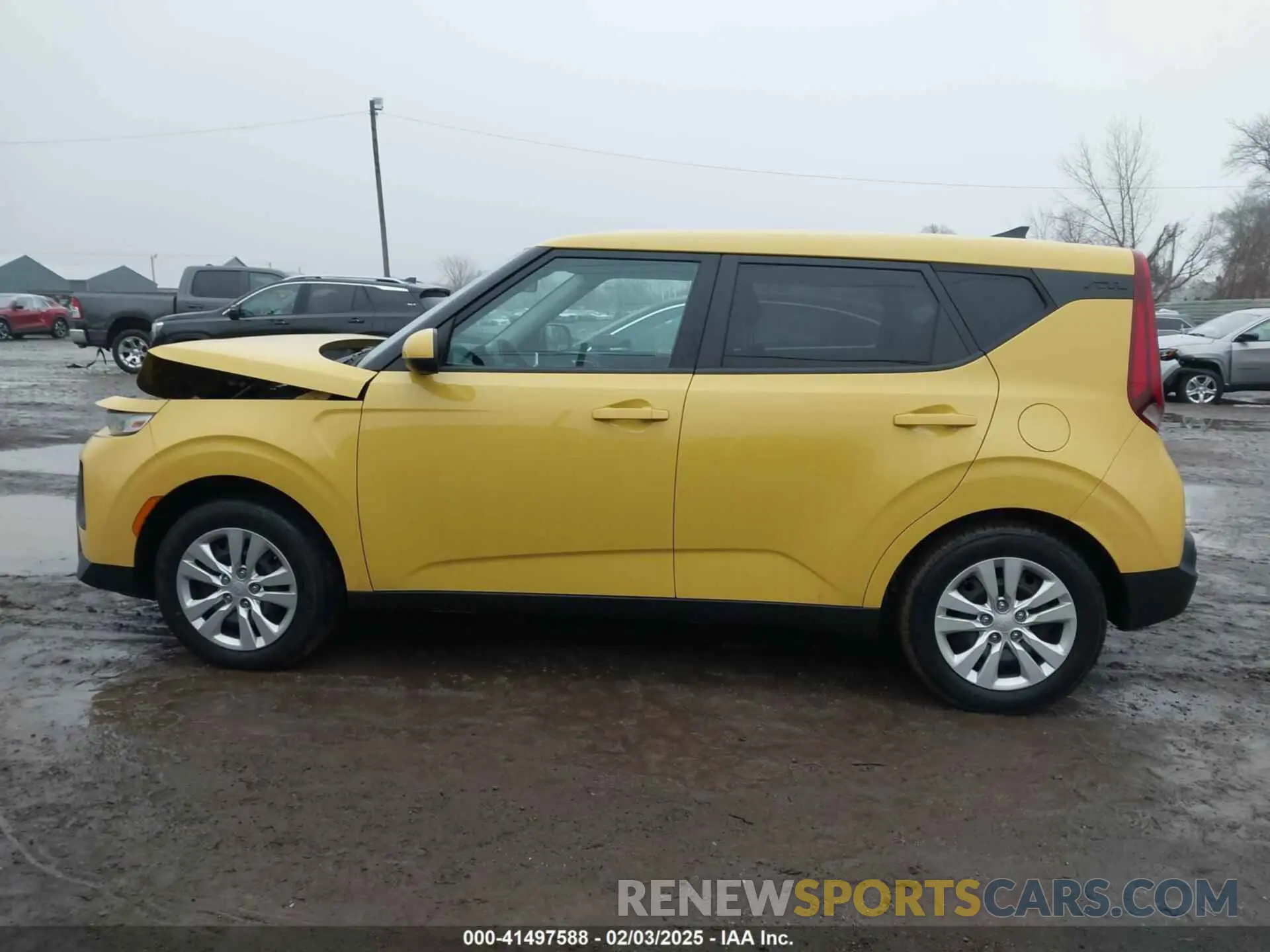 14 Photograph of a damaged car KNDJ23AU6L7100858 KIA SOUL 2020