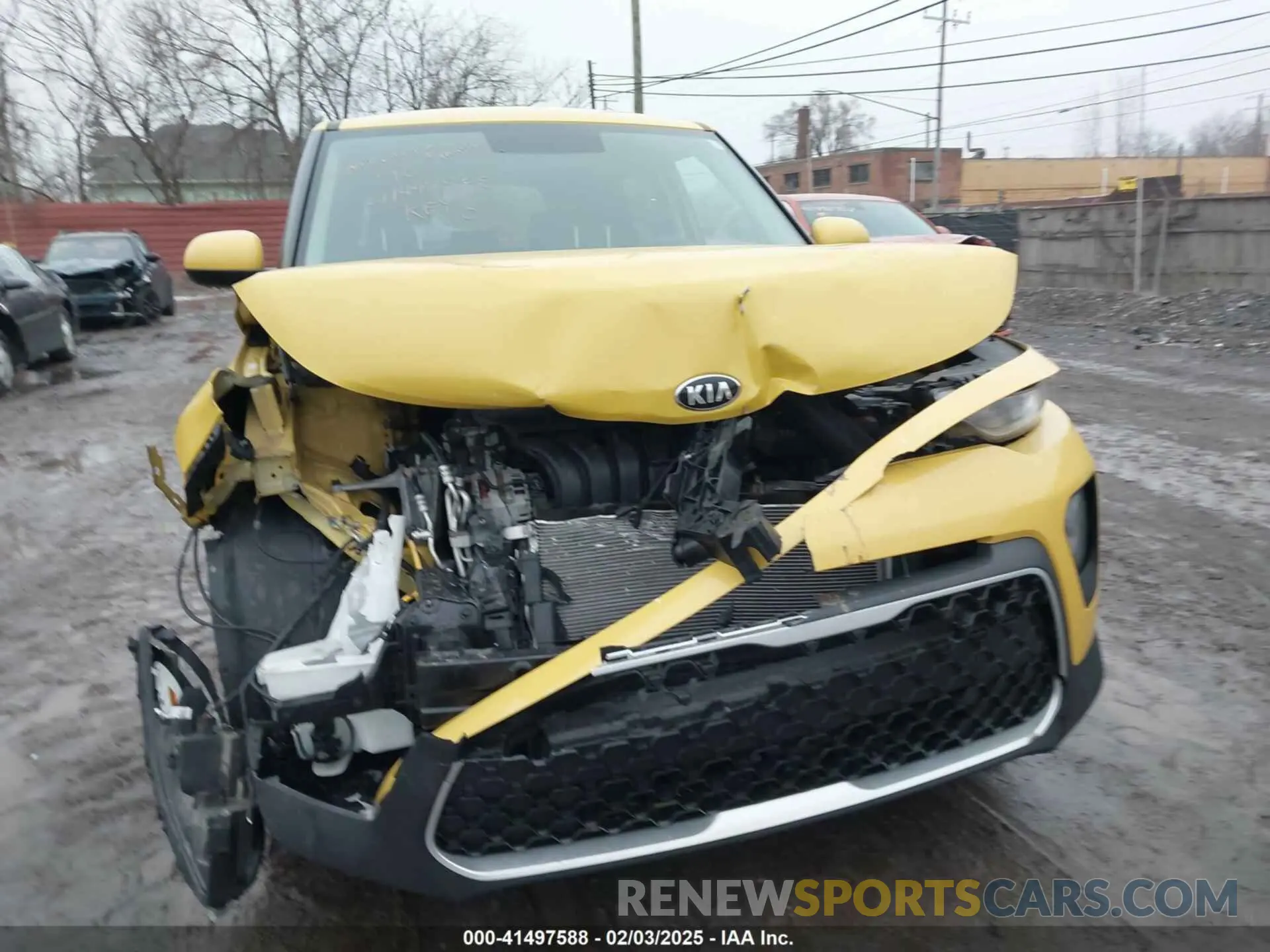 17 Photograph of a damaged car KNDJ23AU6L7100858 KIA SOUL 2020