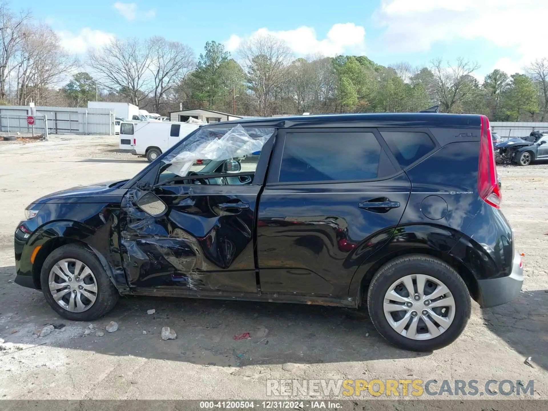 15 Фотография поврежденного автомобиля KNDJ23AU6L7120141 KIA SOUL 2020