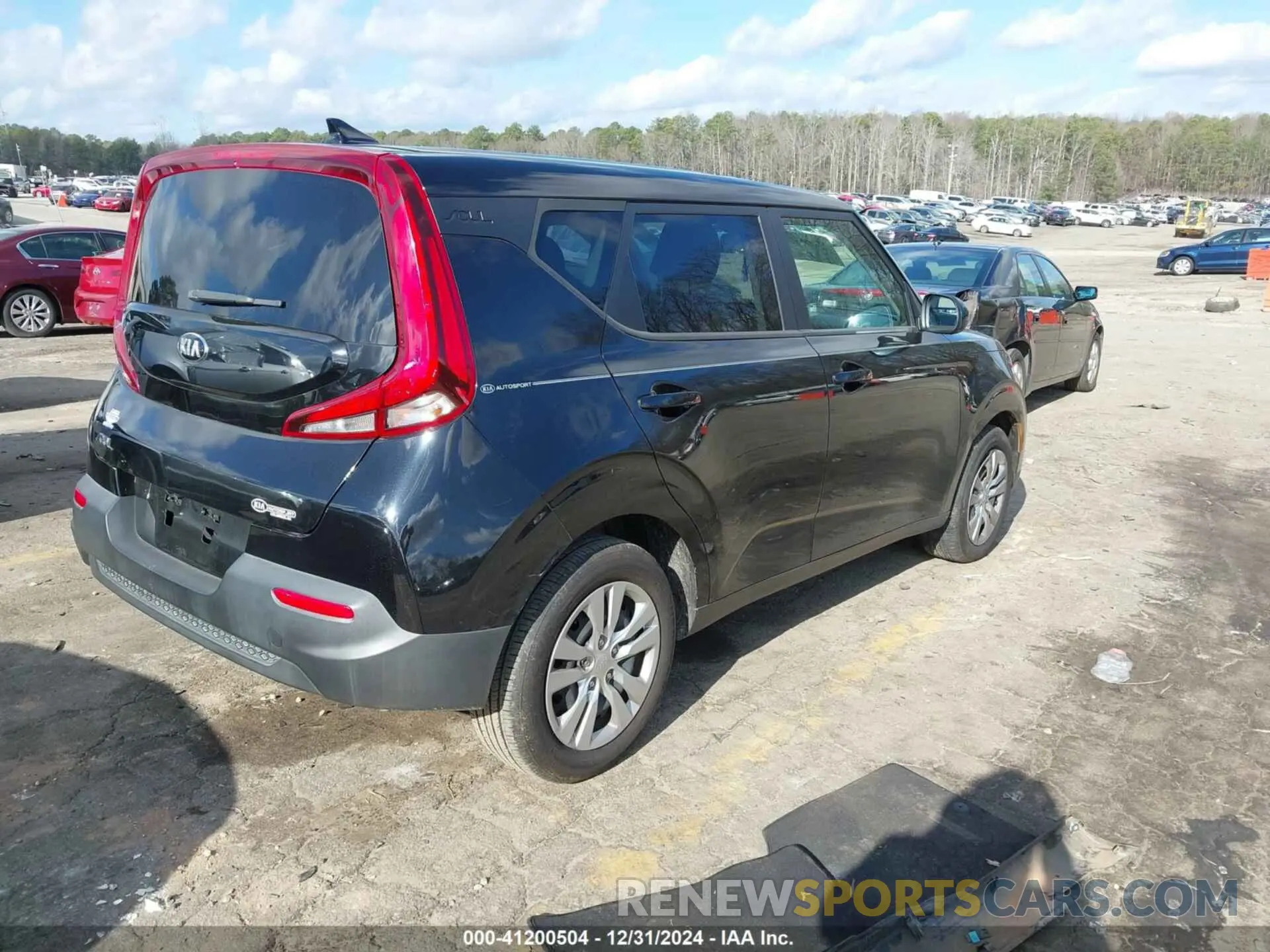 4 Фотография поврежденного автомобиля KNDJ23AU6L7120141 KIA SOUL 2020