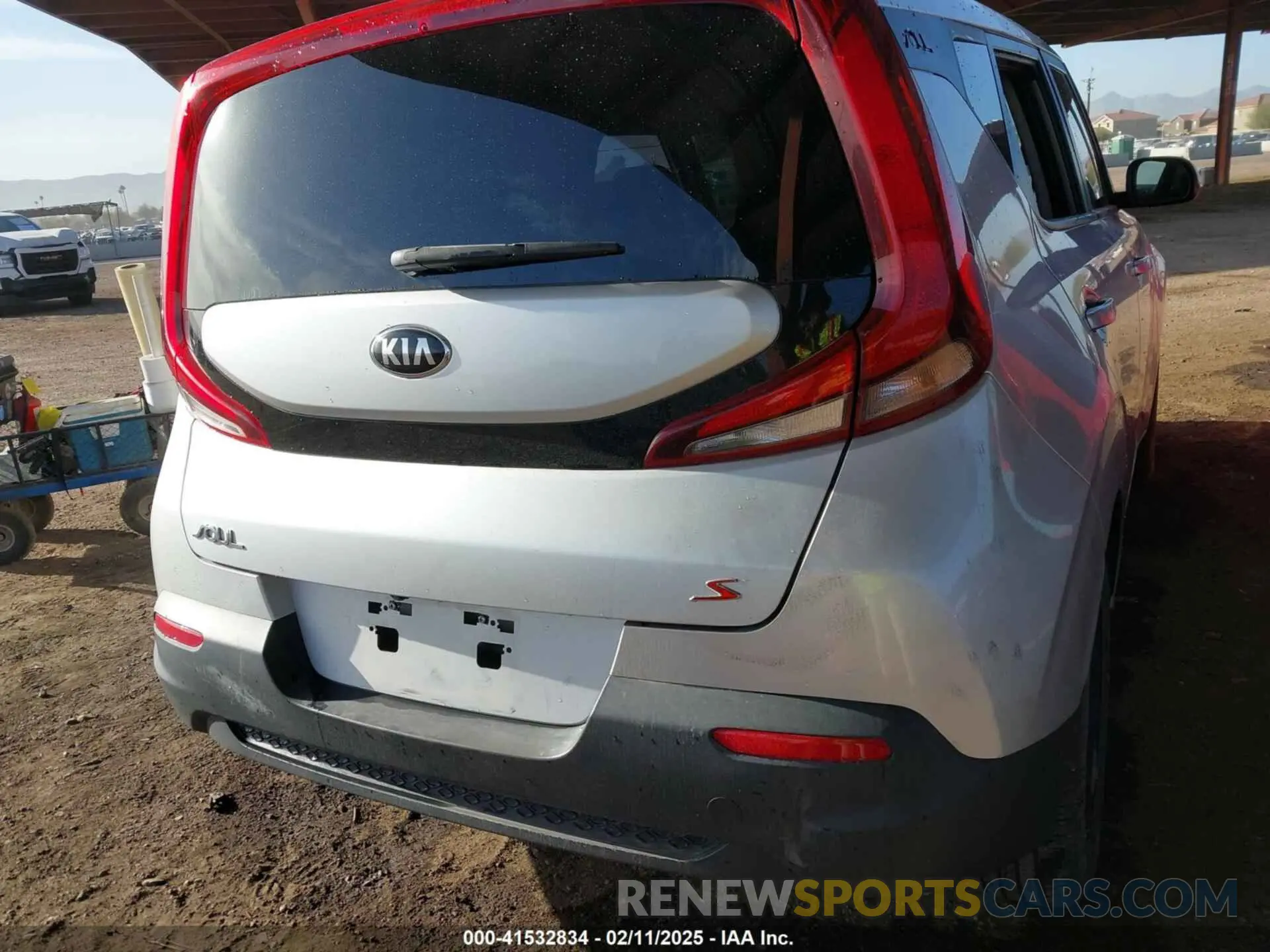 11 Photograph of a damaged car KNDJ23AU6L7719959 KIA SOUL 2020