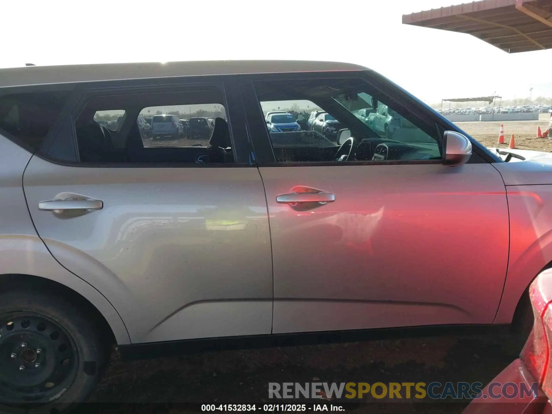 13 Photograph of a damaged car KNDJ23AU6L7719959 KIA SOUL 2020