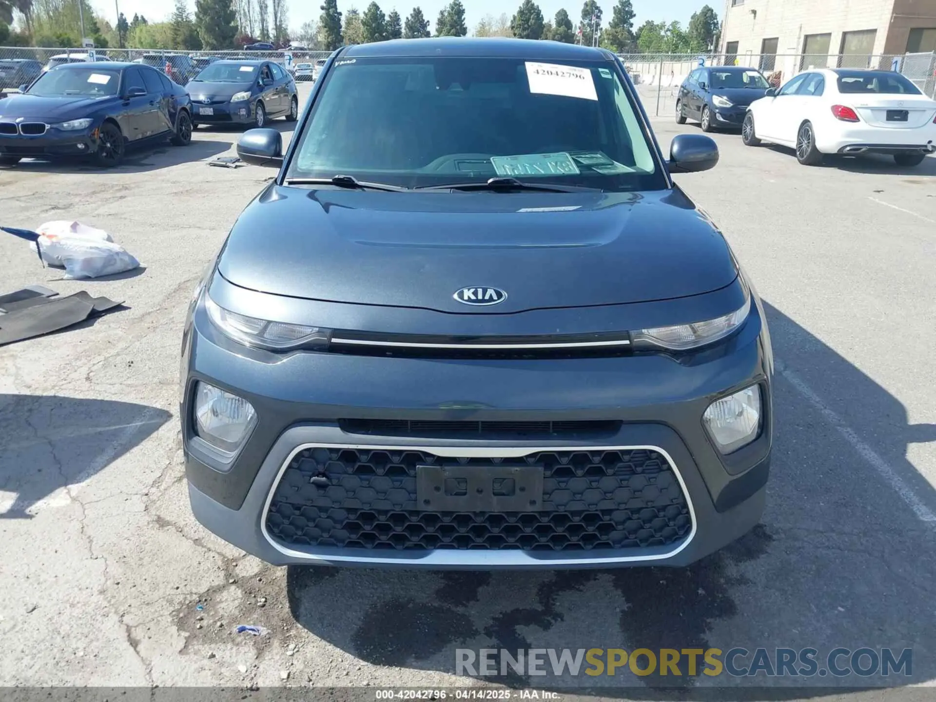 12 Фотография поврежденного автомобиля KNDJ23AU6L7722022 KIA SOUL 2020