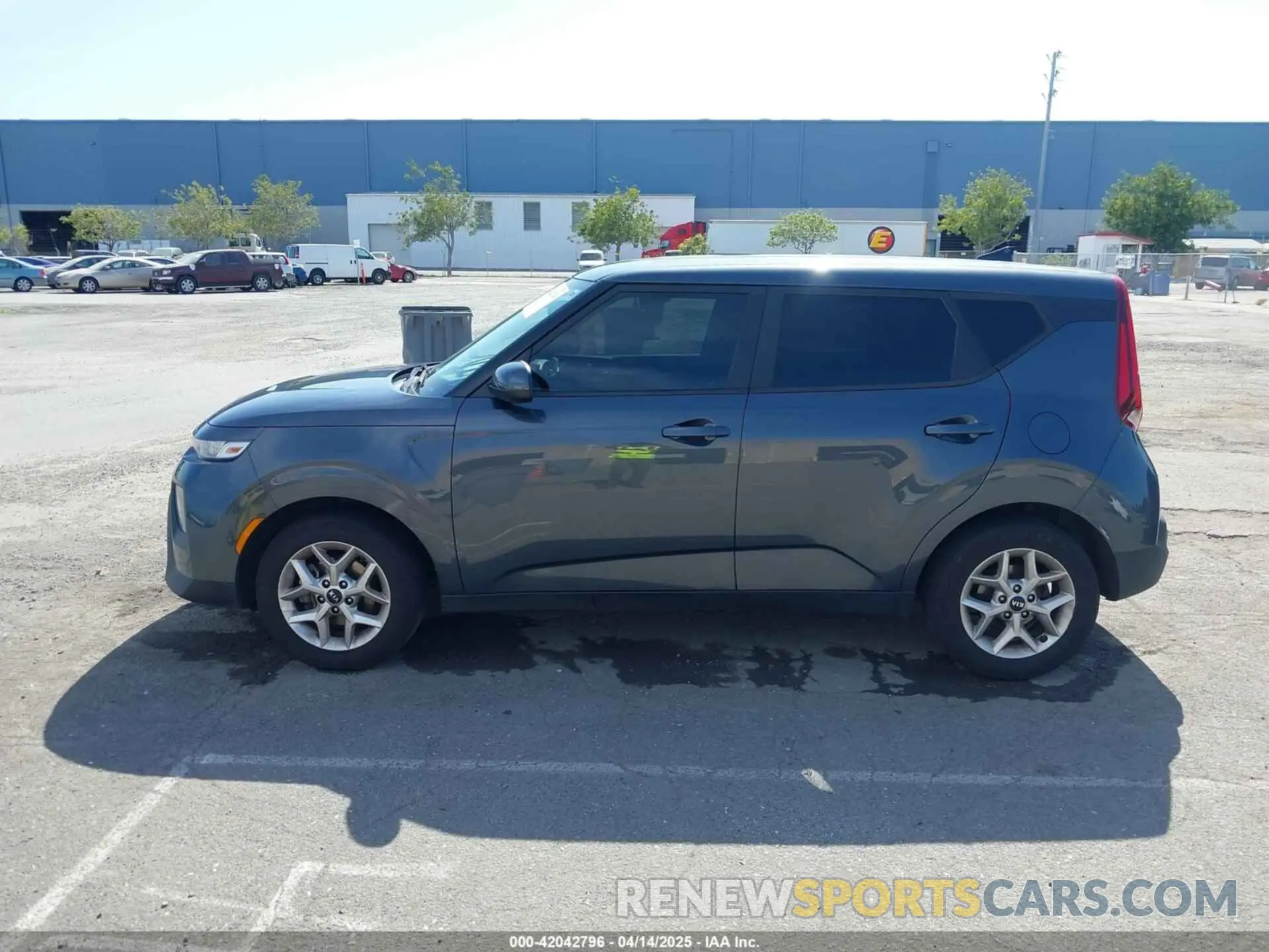 14 Фотография поврежденного автомобиля KNDJ23AU6L7722022 KIA SOUL 2020