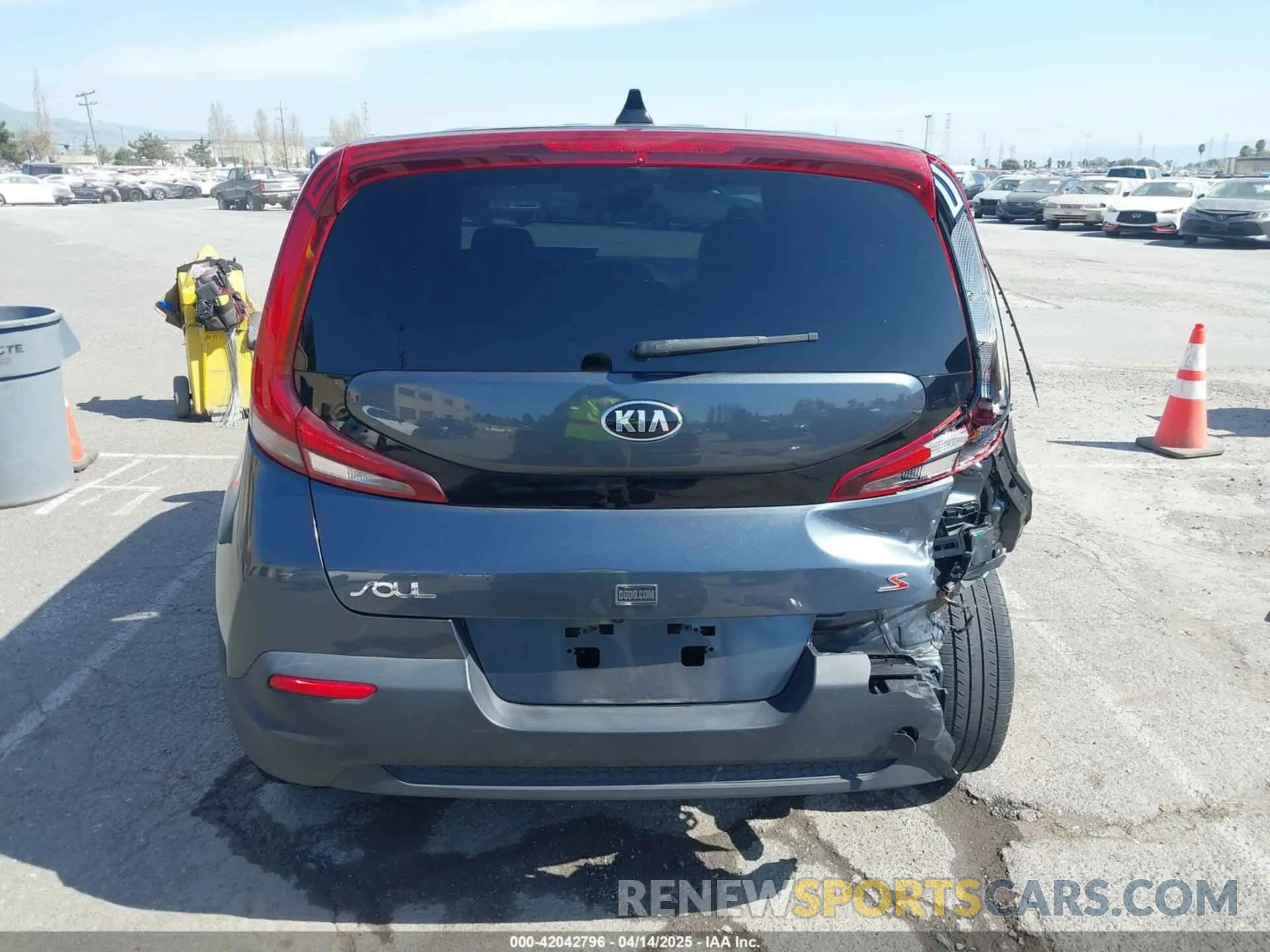 16 Фотография поврежденного автомобиля KNDJ23AU6L7722022 KIA SOUL 2020