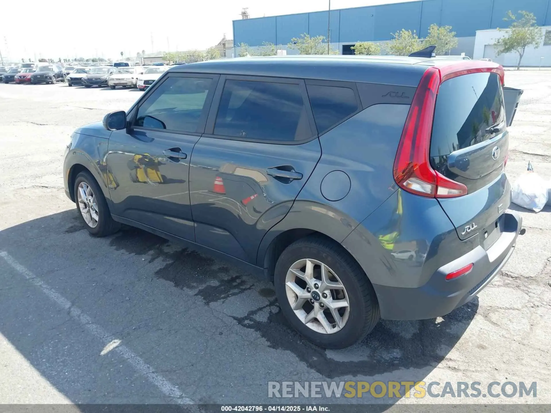 3 Фотография поврежденного автомобиля KNDJ23AU6L7722022 KIA SOUL 2020