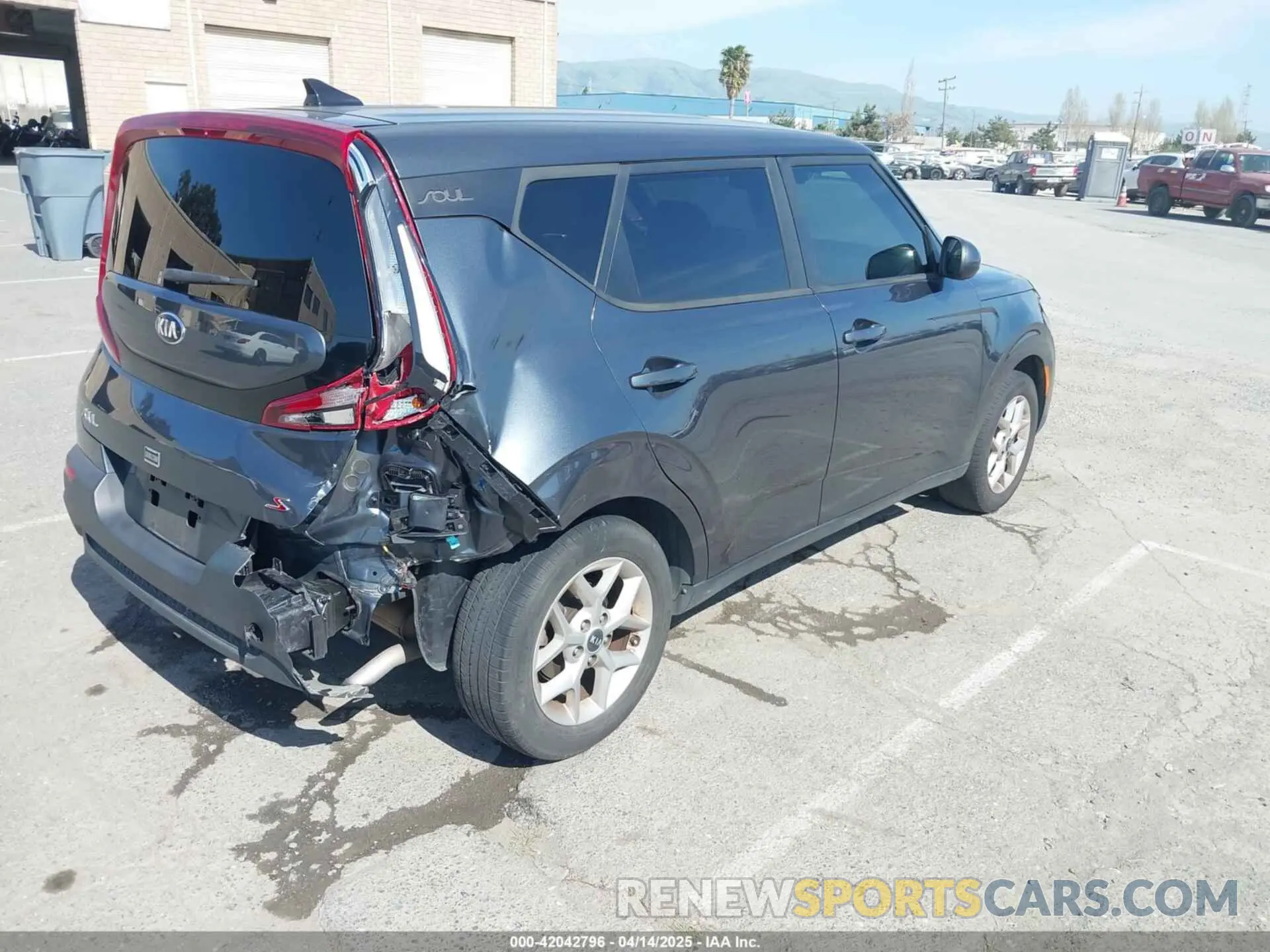 6 Фотография поврежденного автомобиля KNDJ23AU6L7722022 KIA SOUL 2020