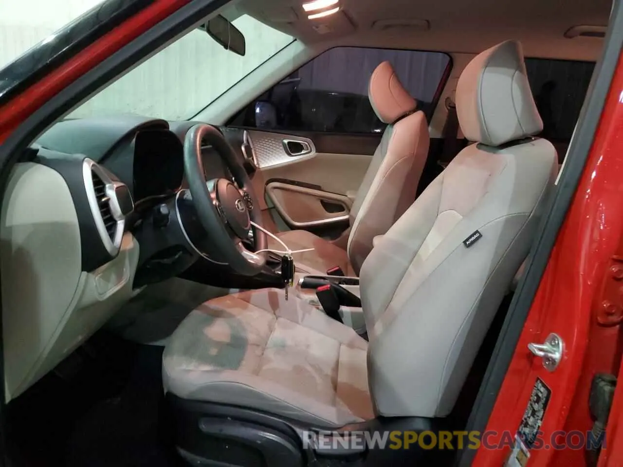 7 Photograph of a damaged car KNDJ23AU6L7723297 KIA SOUL 2020