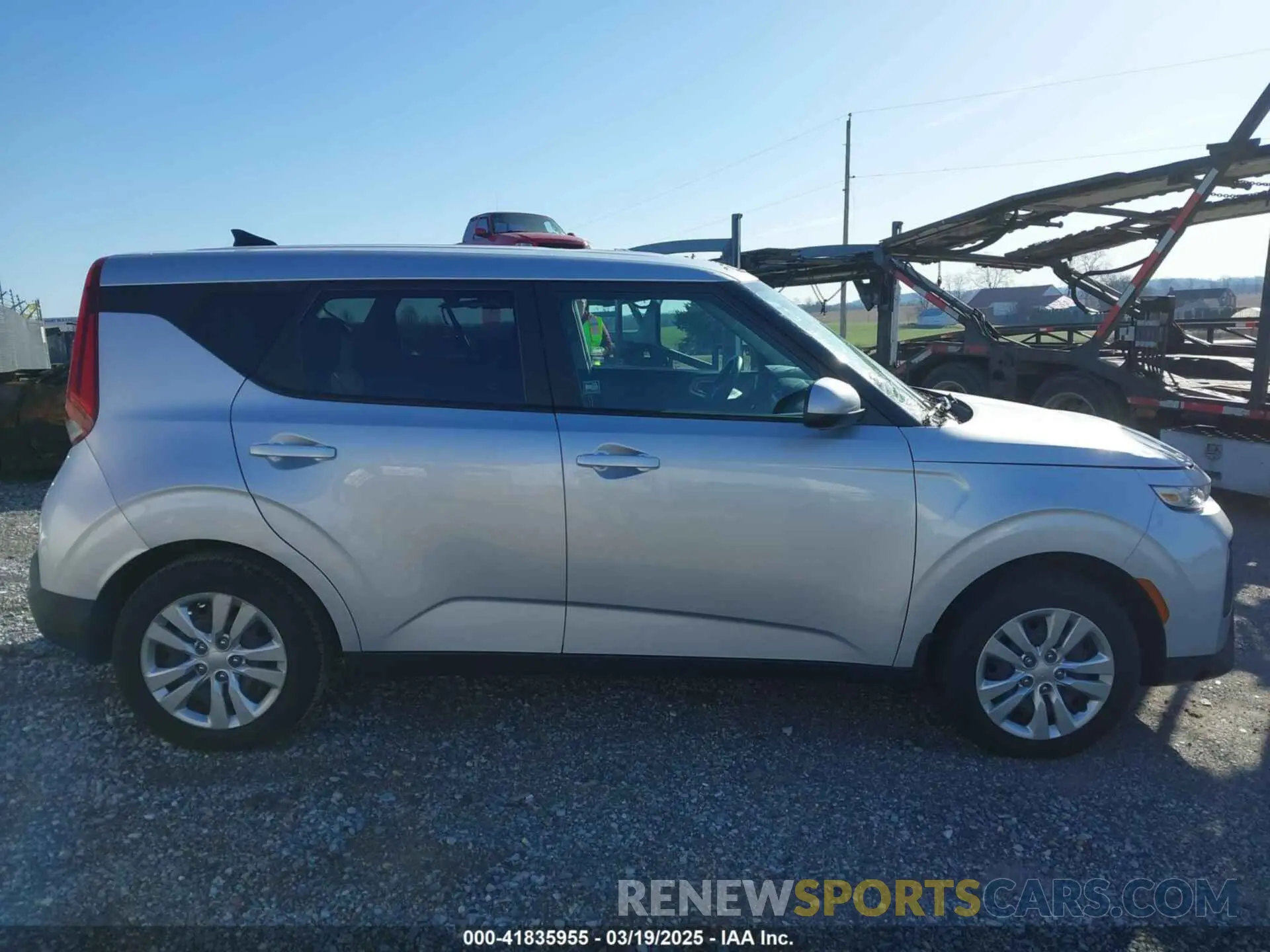 13 Photograph of a damaged car KNDJ23AU6L7734610 KIA SOUL 2020