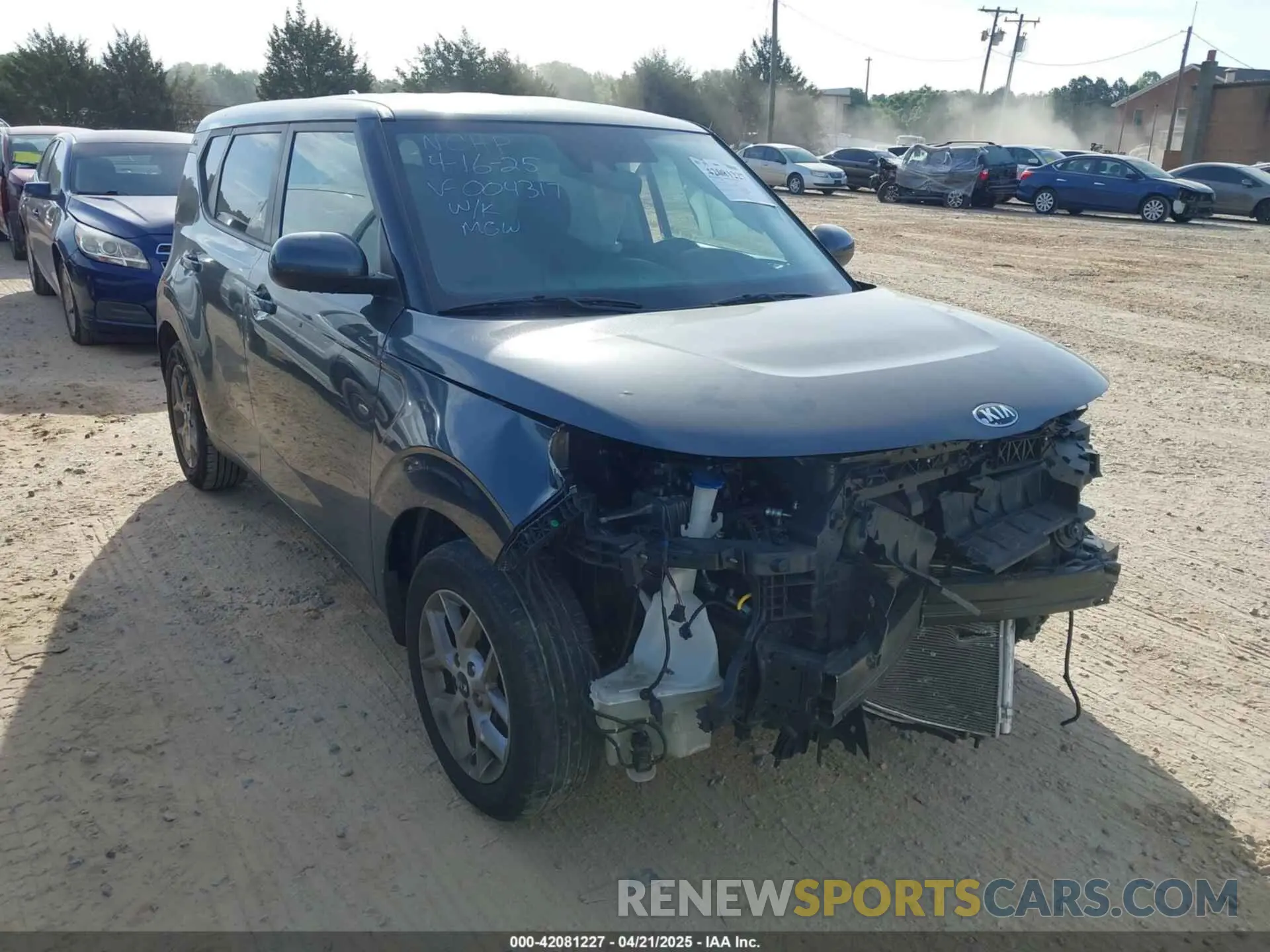 1 Photograph of a damaged car KNDJ23AU7L7004317 KIA SOUL 2020