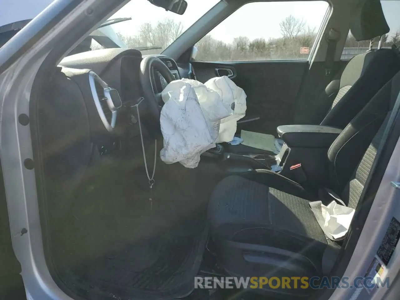 7 Фотография поврежденного автомобиля KNDJ23AU7L7010179 KIA SOUL 2020