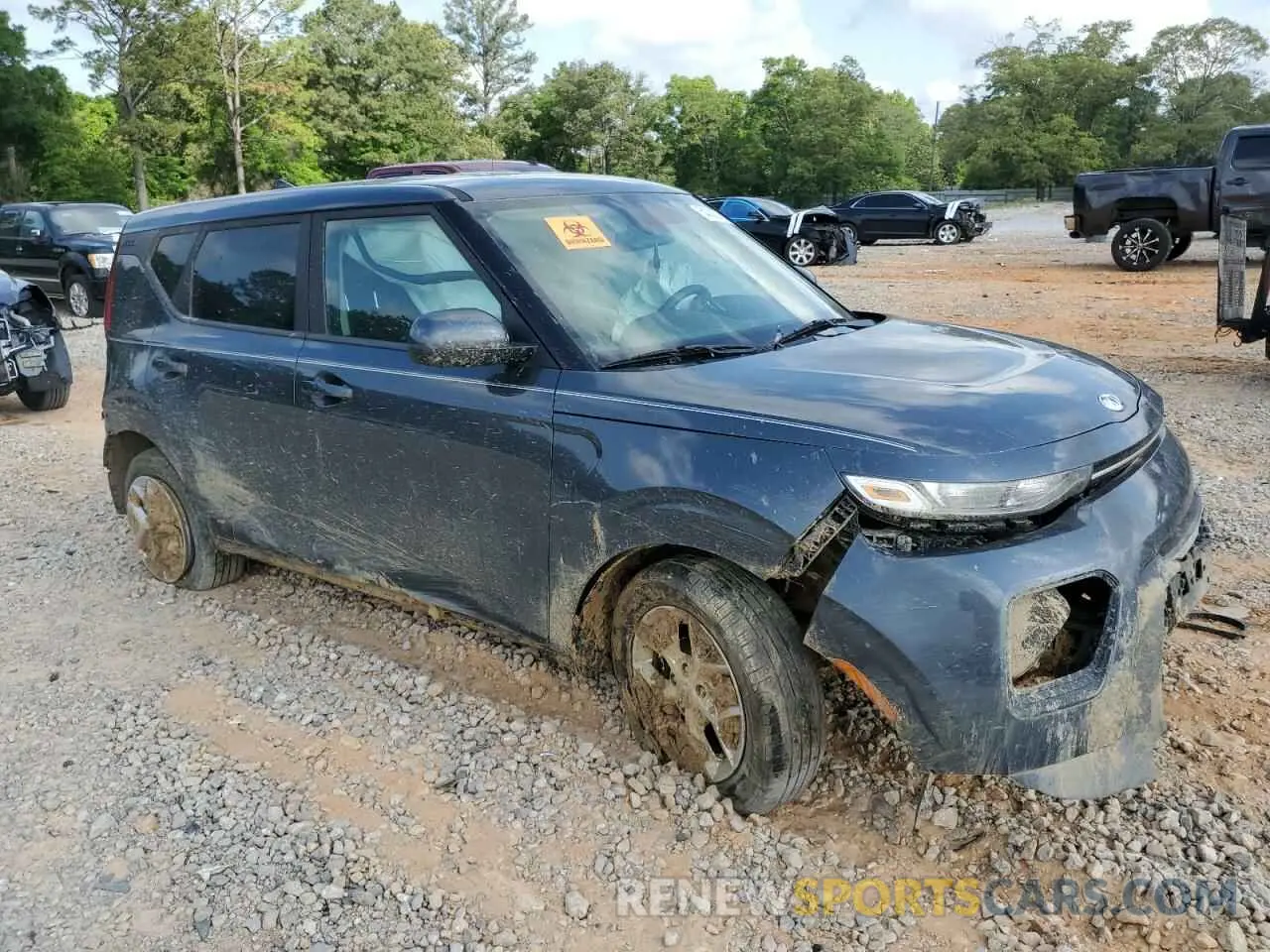4 Photograph of a damaged car KNDJ23AU7L7017696 KIA SOUL 2020