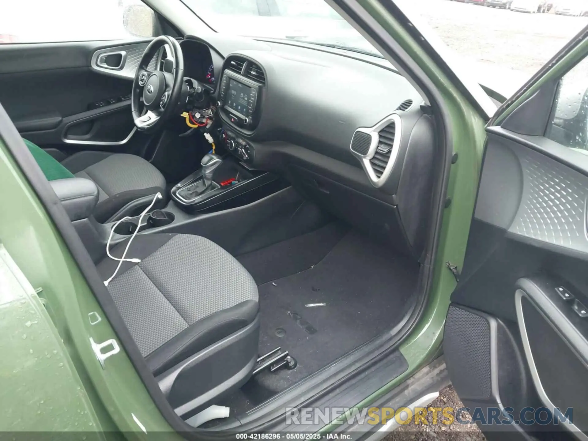 5 Фотография поврежденного автомобиля KNDJ23AU7L7040346 KIA SOUL 2020