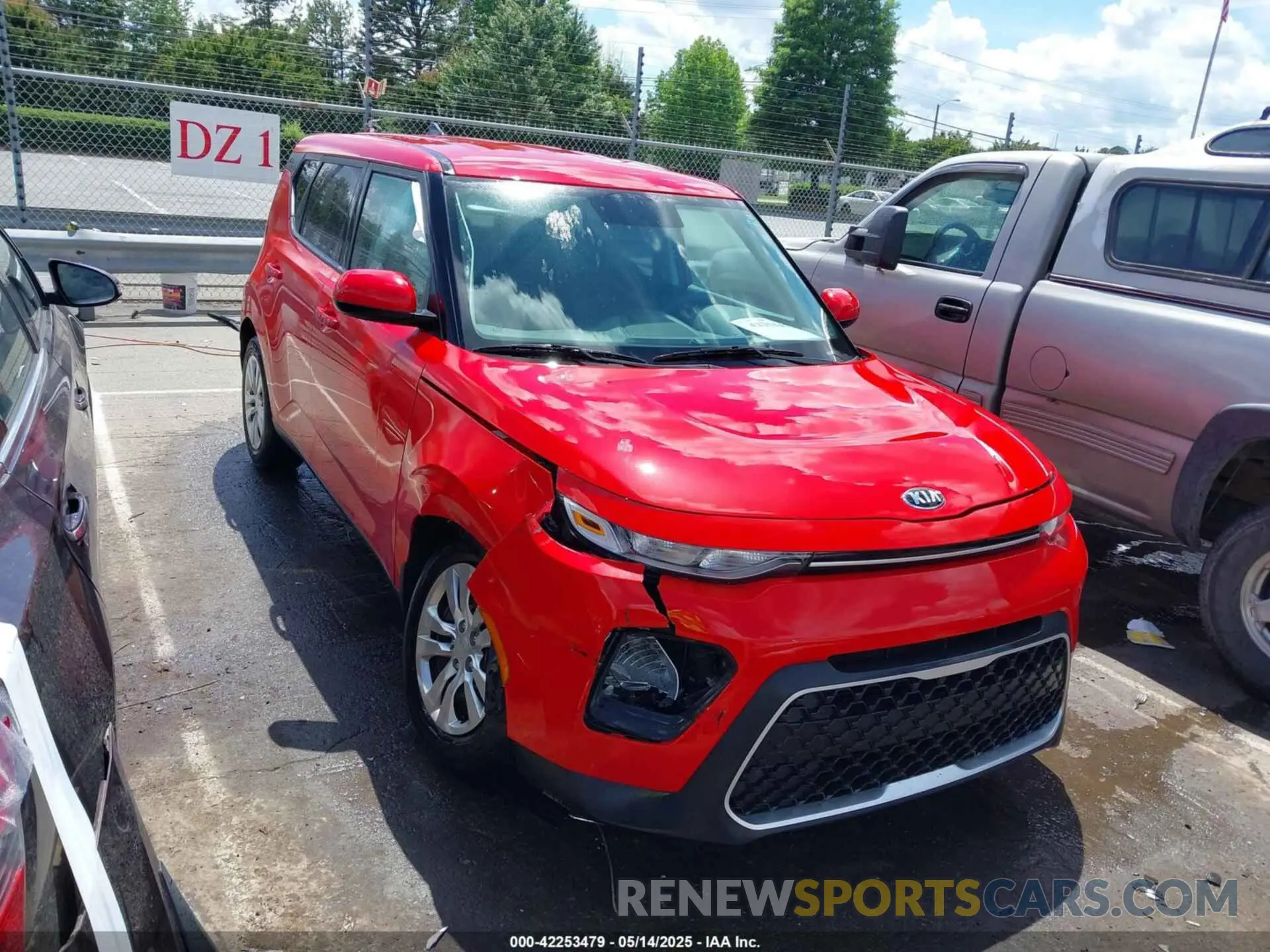 1 Photograph of a damaged car KNDJ23AU7L7041206 KIA SOUL 2020