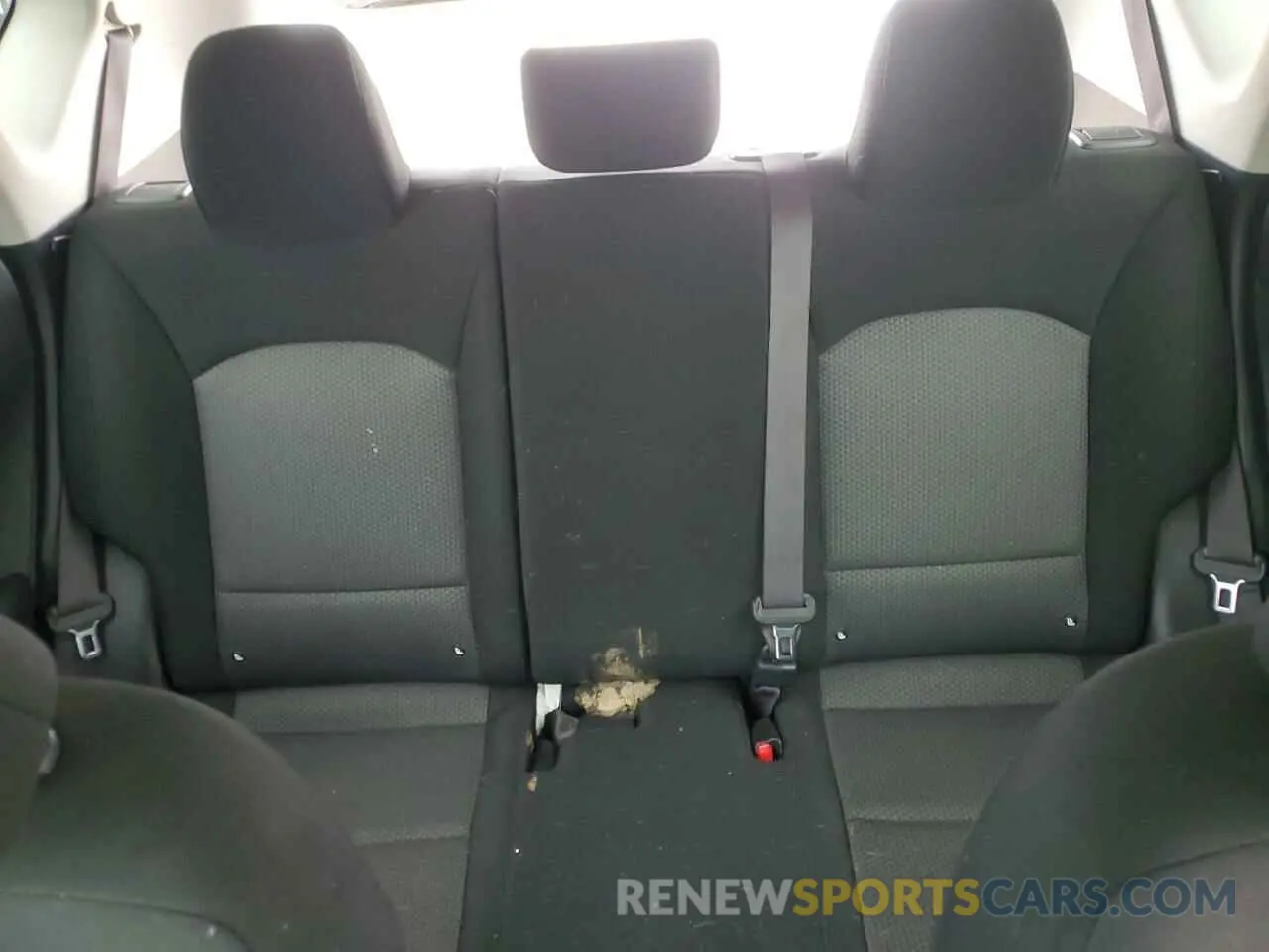 10 Photograph of a damaged car KNDJ23AU7L7067997 KIA SOUL 2020