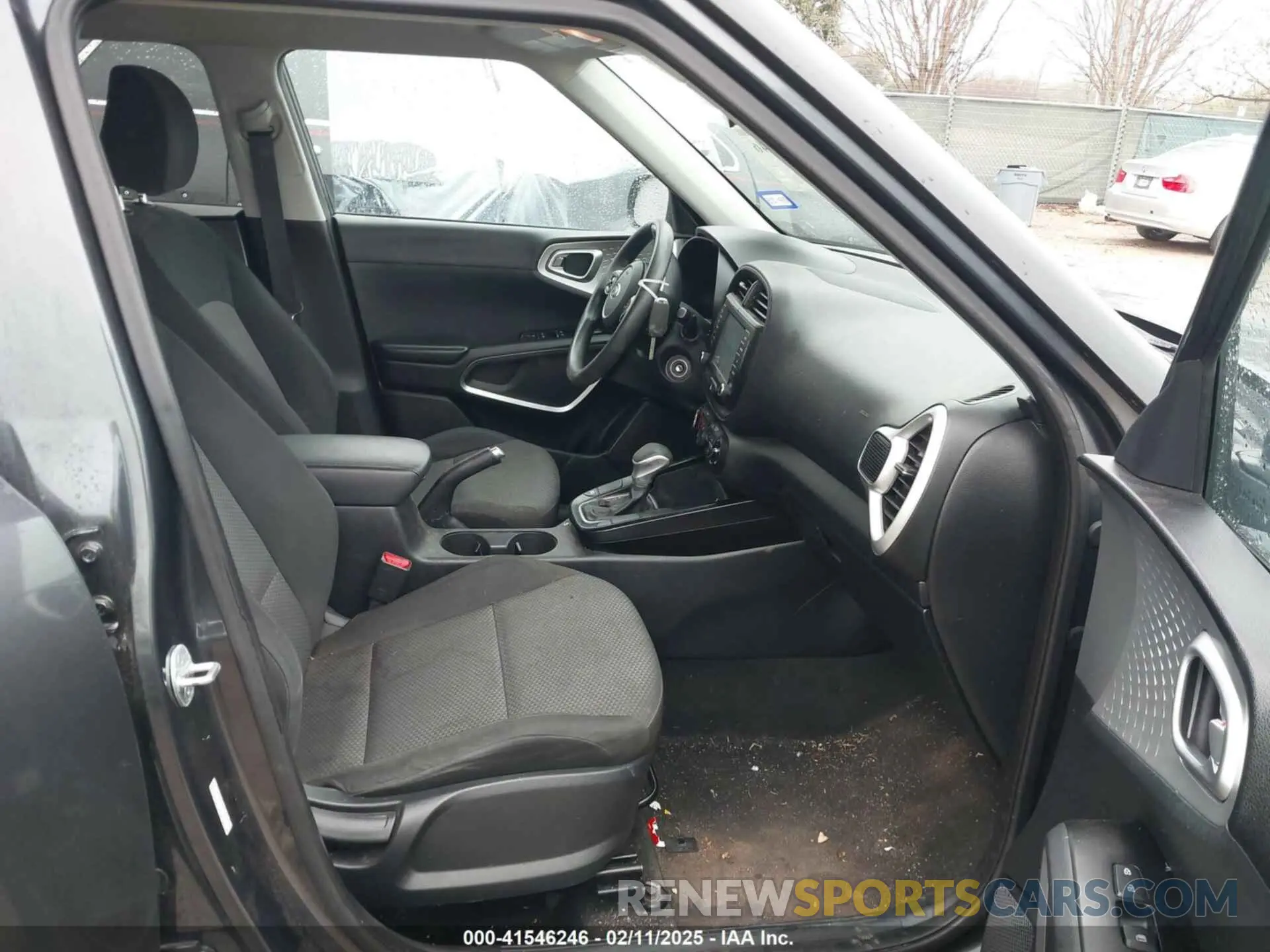 5 Фотография поврежденного автомобиля KNDJ23AU7L7085335 KIA SOUL 2020
