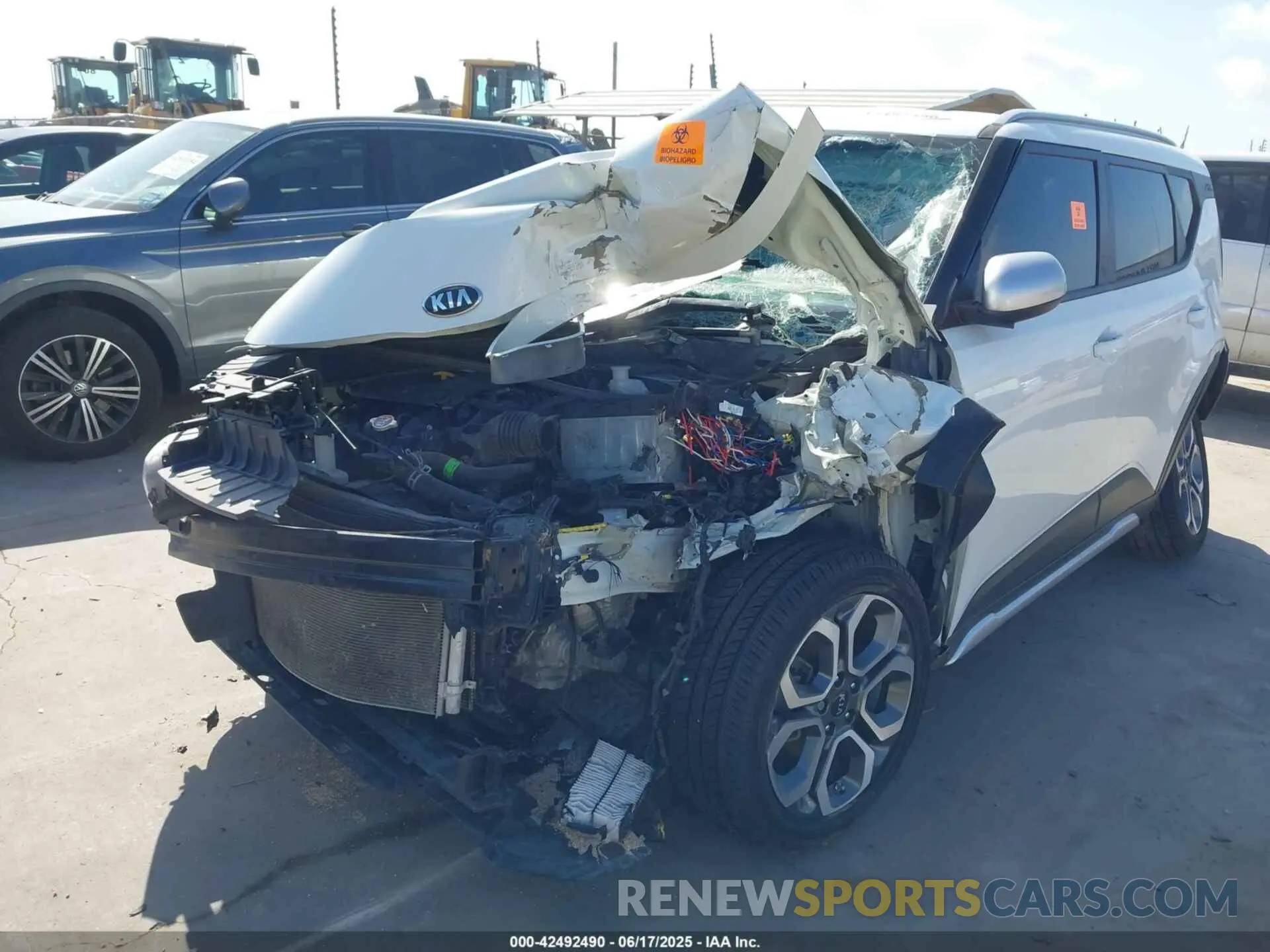 6 Photograph of a damaged car KNDJ23AU7L7714110 KIA SOUL 2020