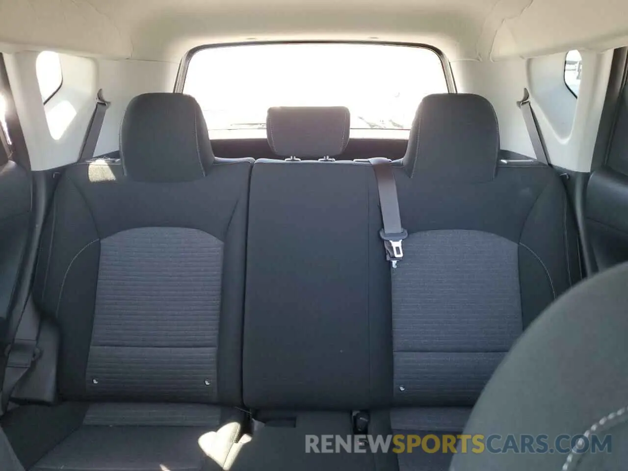 10 Фотография поврежденного автомобиля KNDJ23AU7L7716911 KIA SOUL 2020