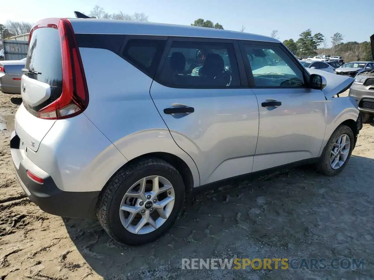 3 Фотография поврежденного автомобиля KNDJ23AU8L7000602 KIA SOUL 2020