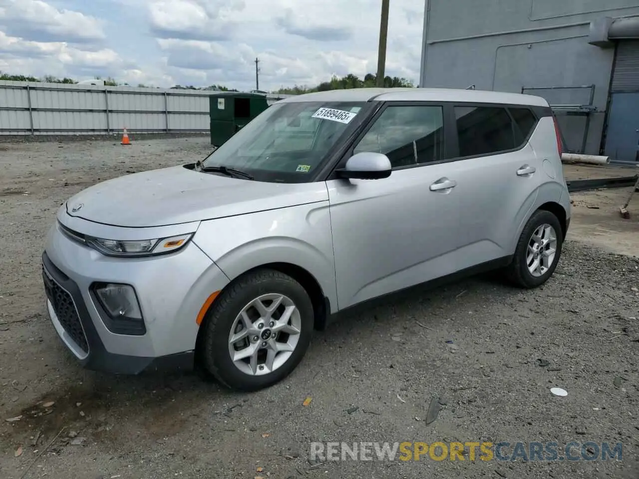 1 Photograph of a damaged car KNDJ23AU8L7000826 KIA SOUL 2020