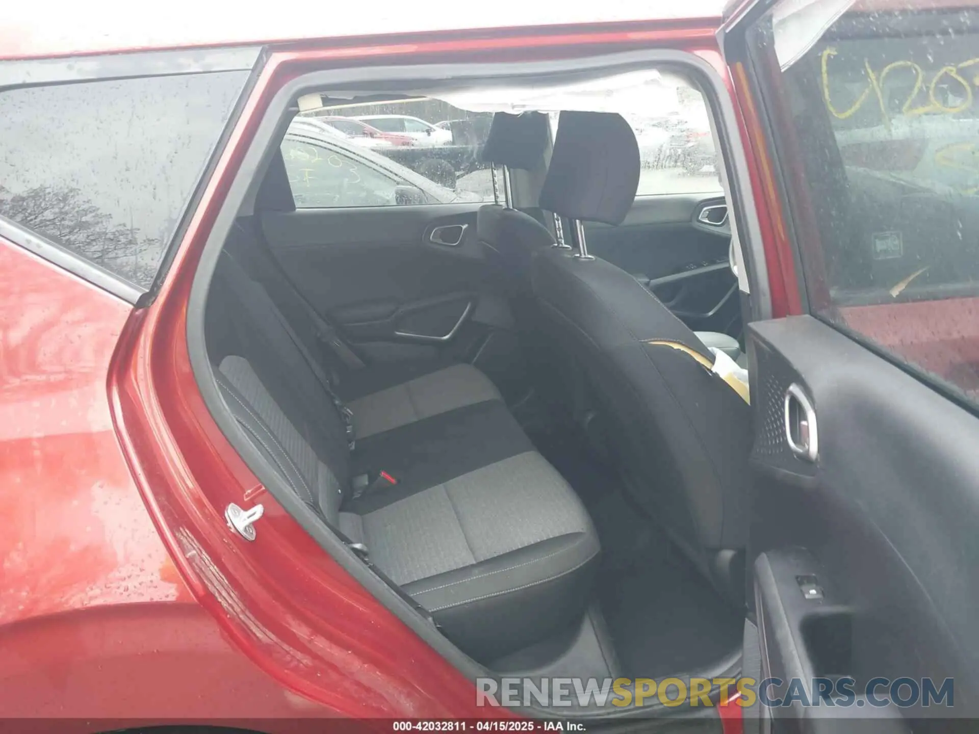 8 Photograph of a damaged car KNDJ23AU8L7012166 KIA SOUL 2020